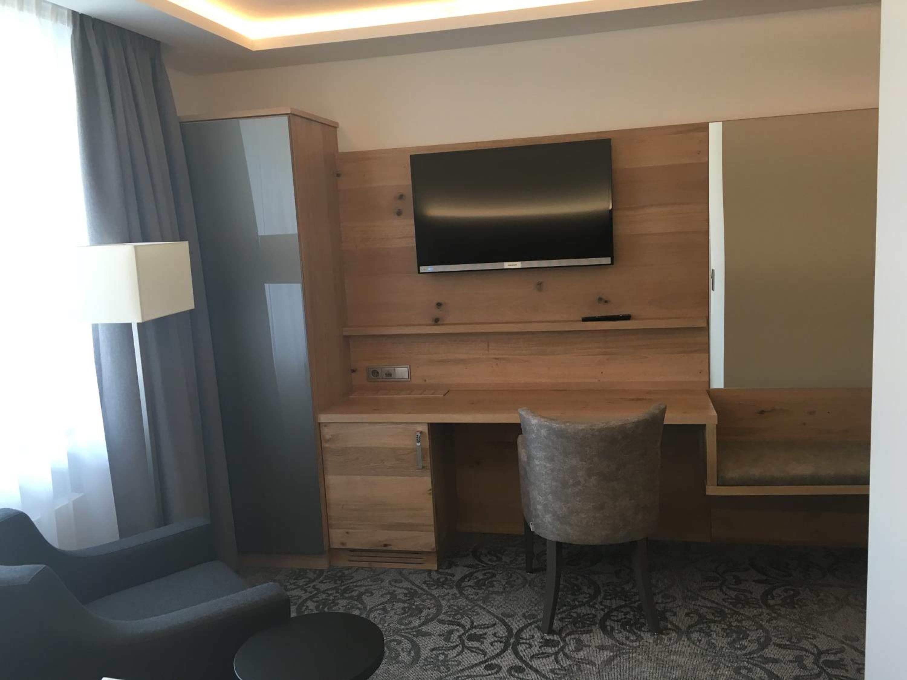 Superior Double Room wheelchair accessible (with Air Conditioning) photo 1