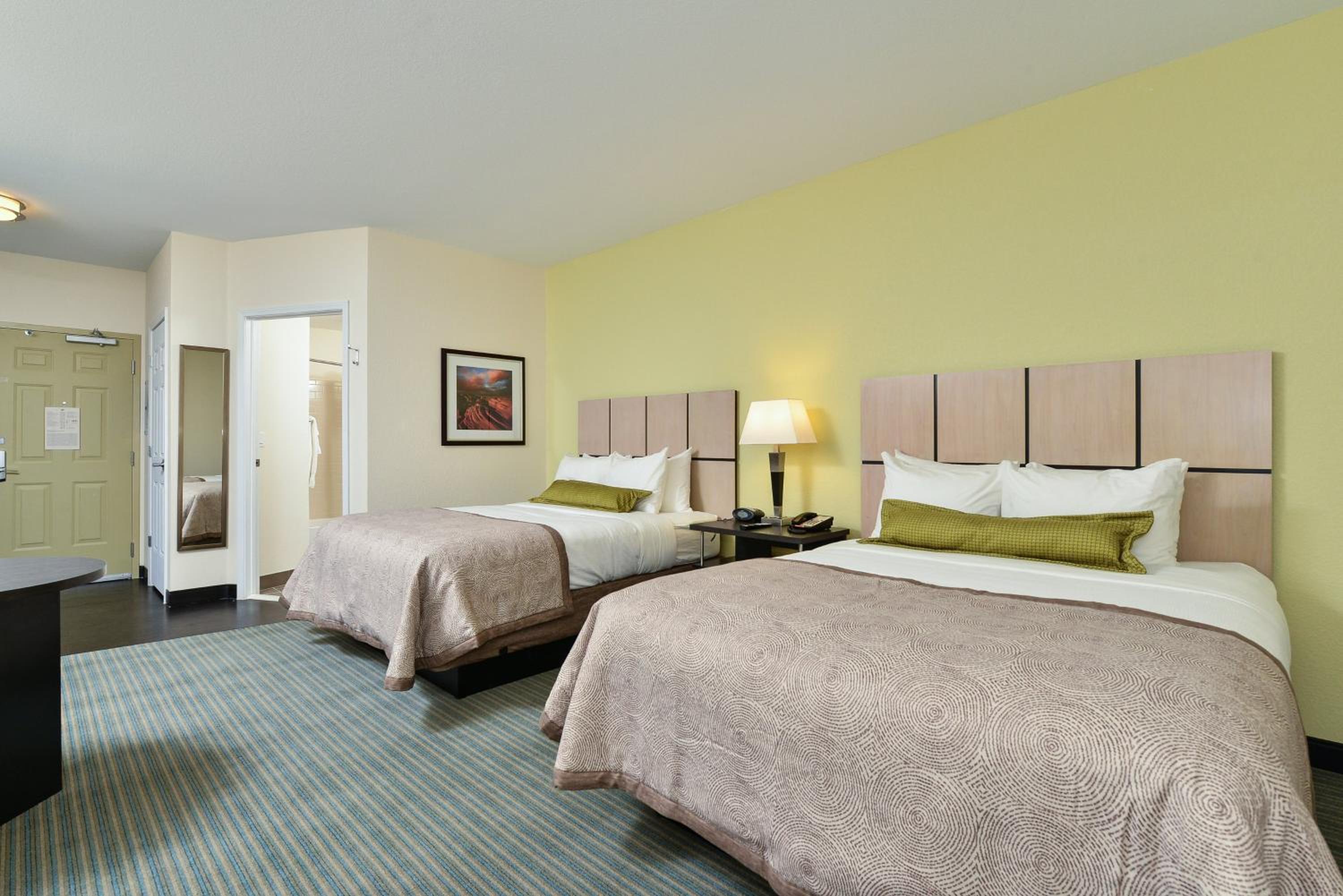 Queen Studio with Two Queen Beds - Hearing Accessible - Non-Smoking