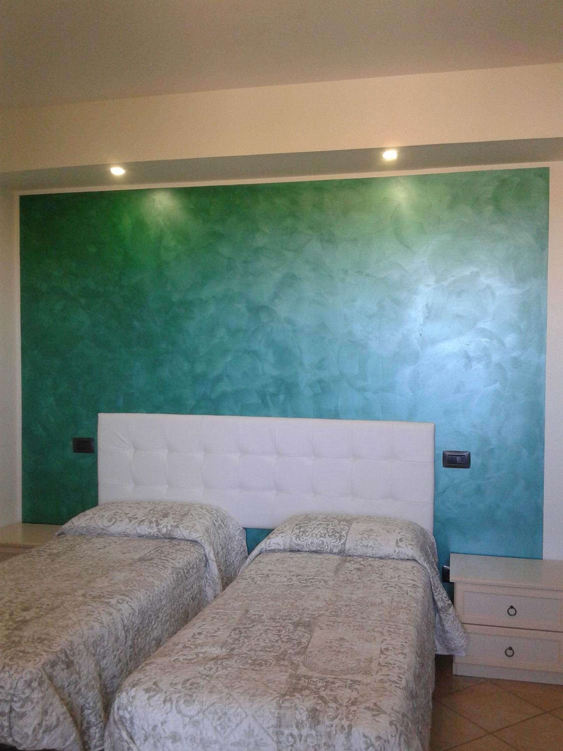 Family Room with Balcony photo 1