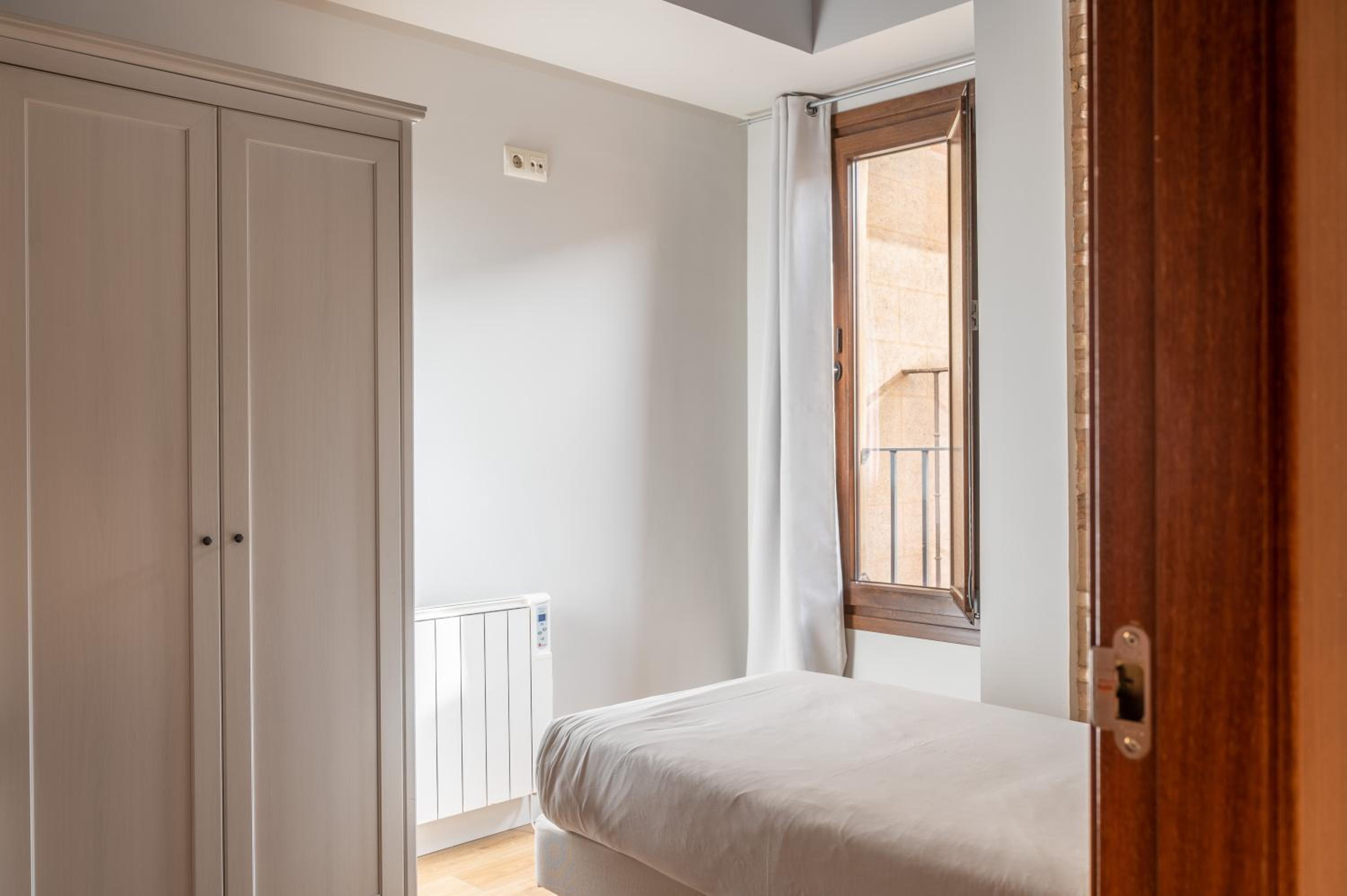 Two-Room Apartment - Photo 10