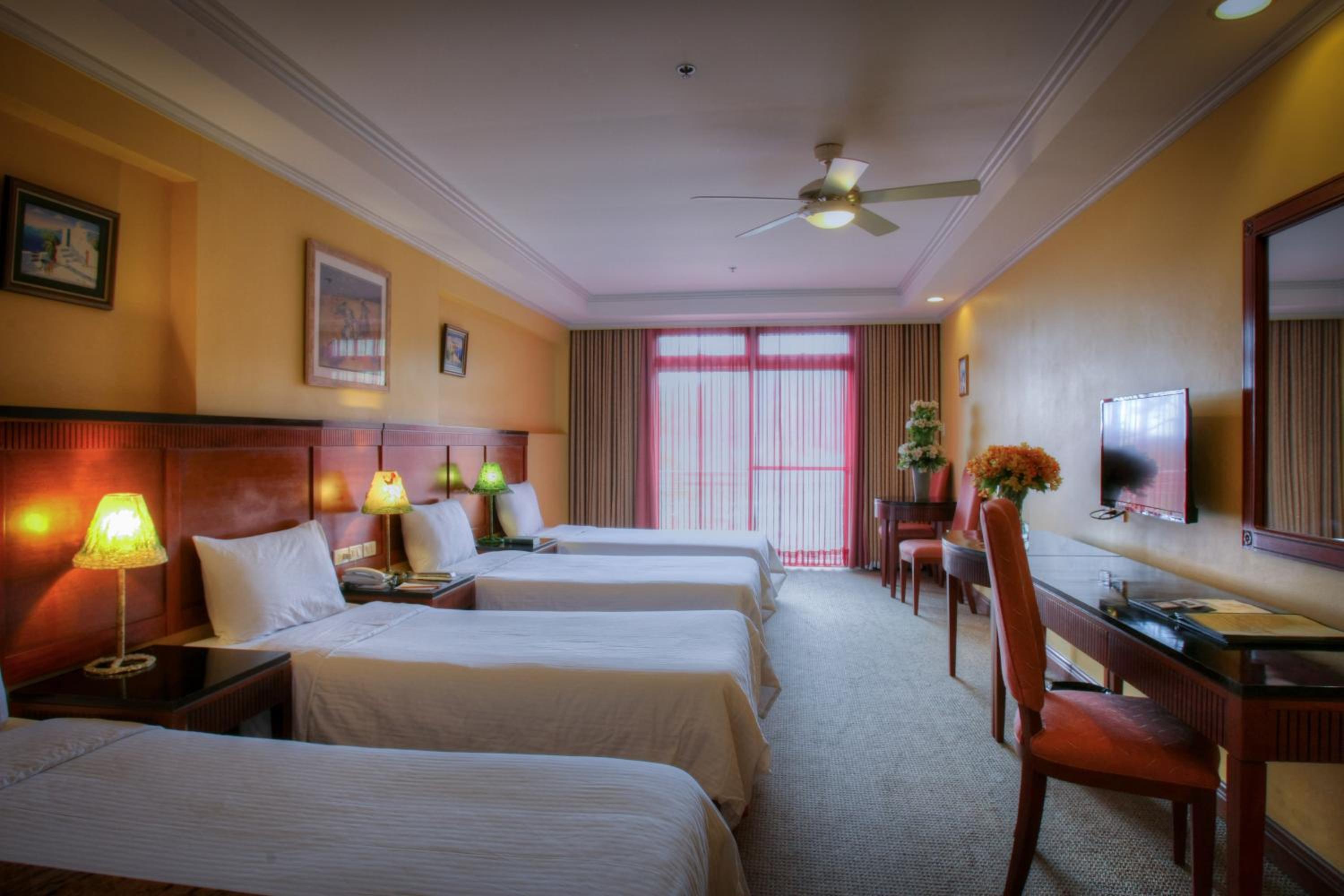 Deluxe Quadruple Room - Photo 2
