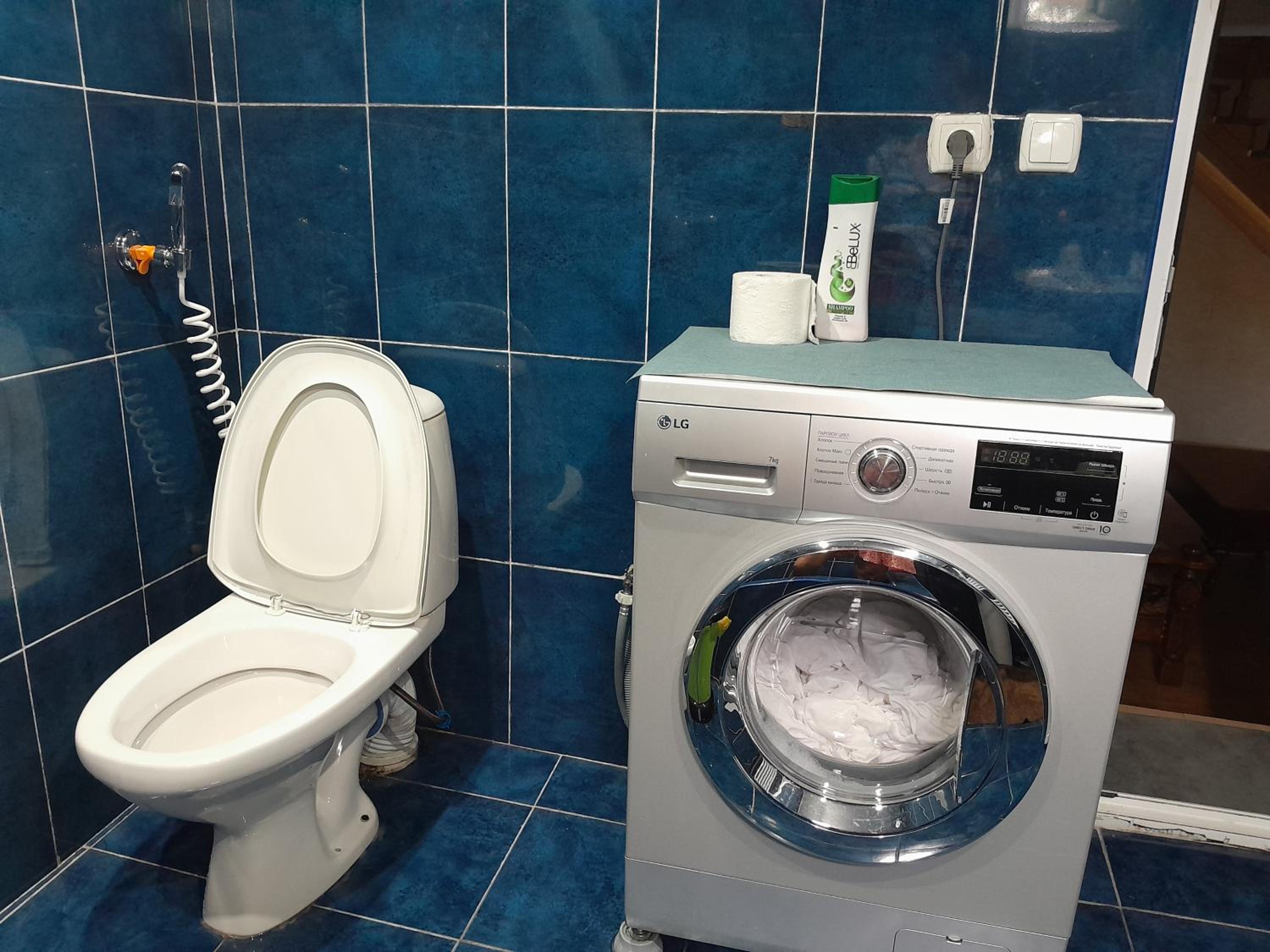 Double Room with Shared Toilet photo 2