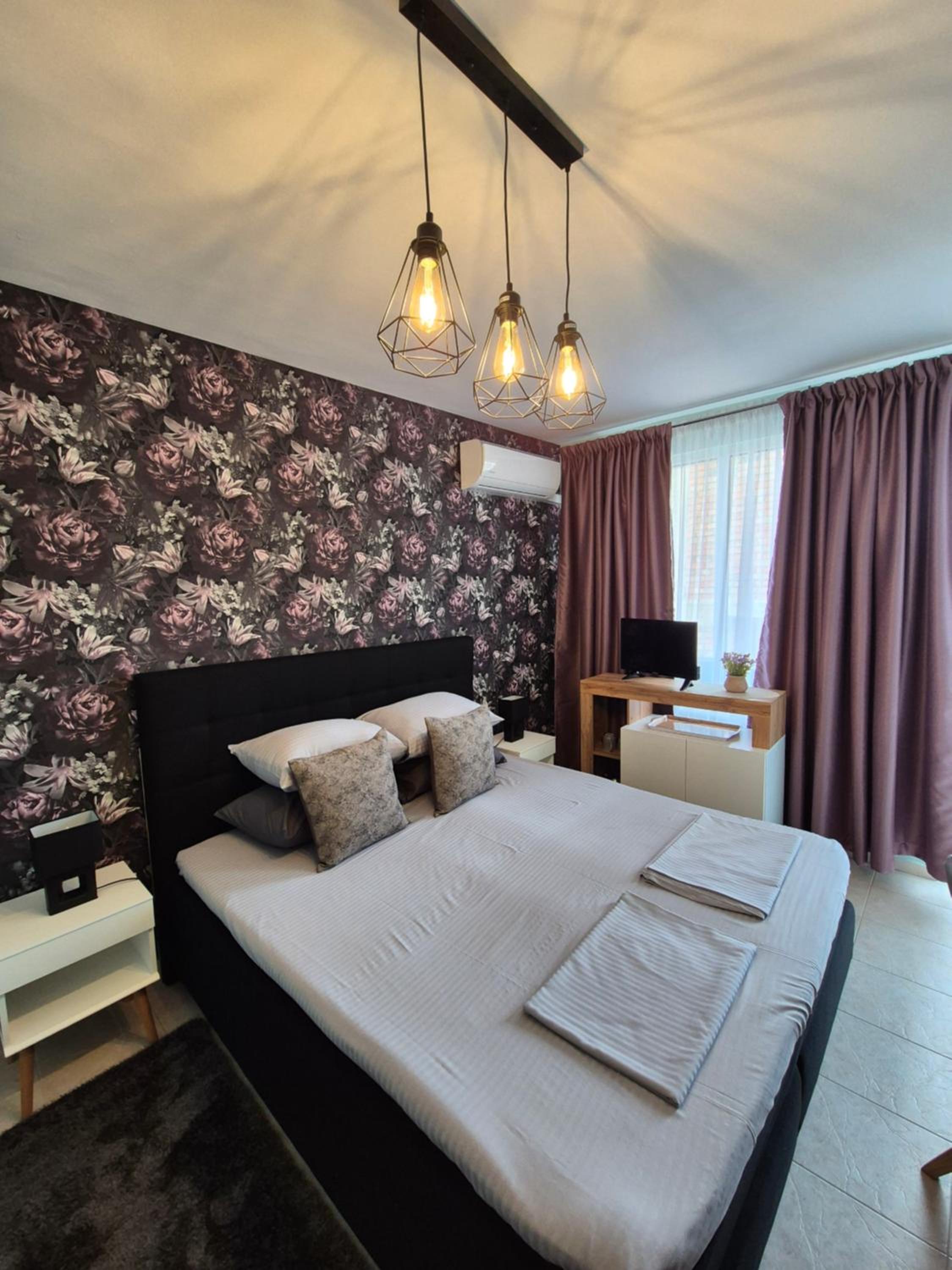 Queen Room with Balcony