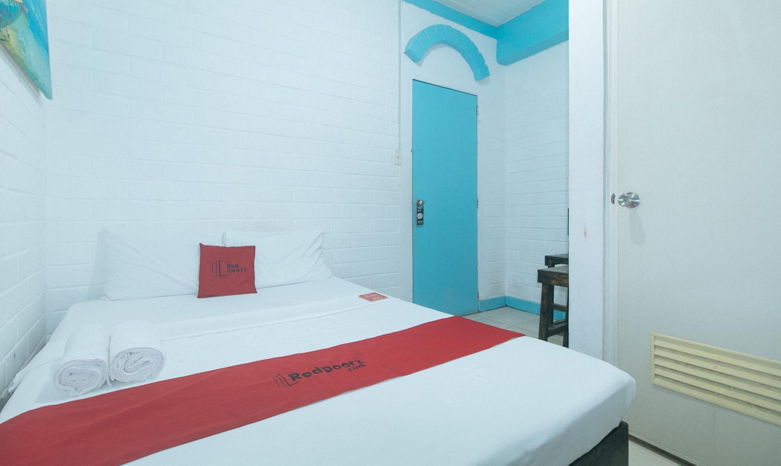 Standard Double Room - Photo 5