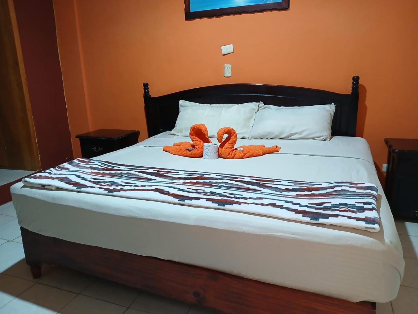 Deluxe Double Room (2 Adults + 1 Child)