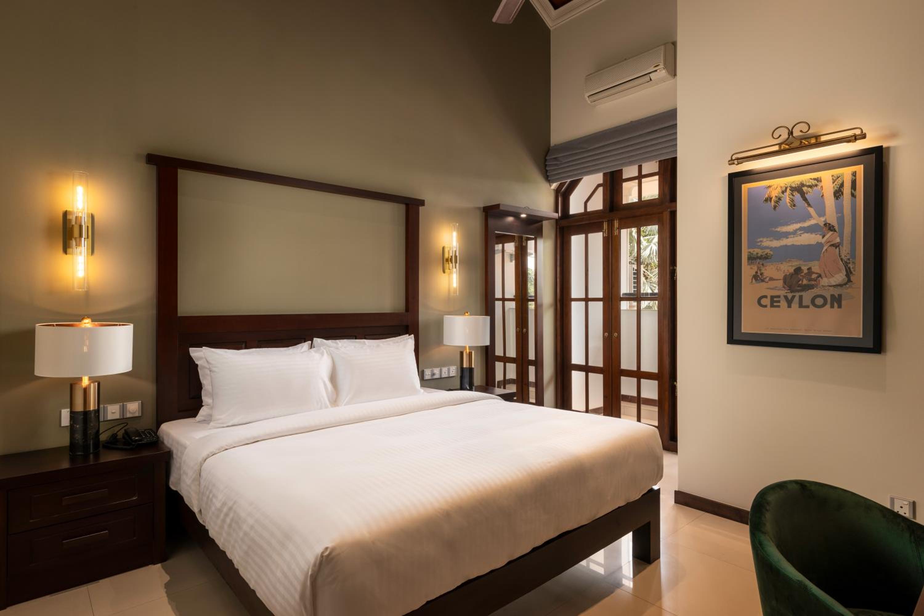 Ola Deluxe Double with Balcony photo 3