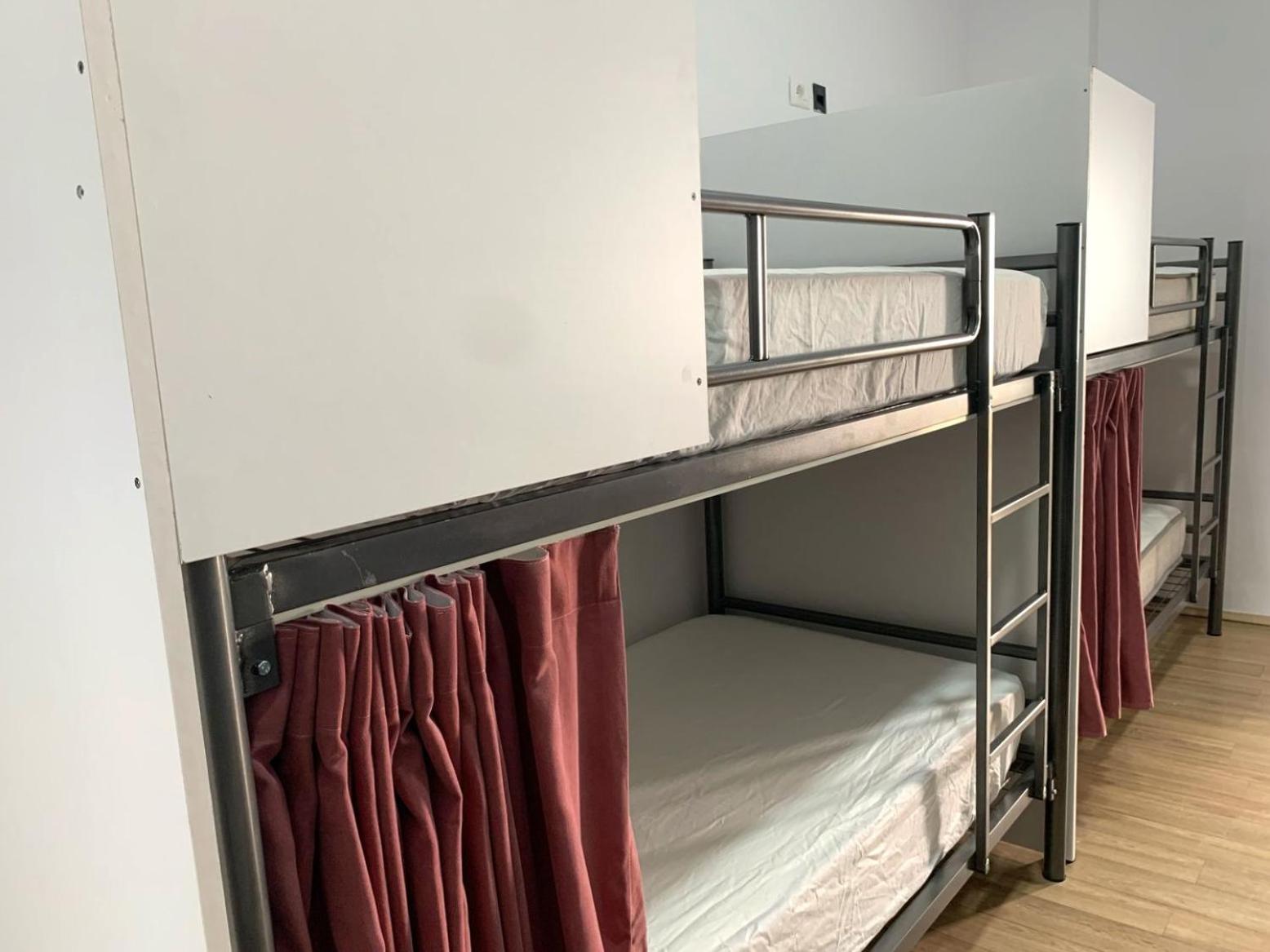 Bed in 10-Bed Mixed Dormitory Room