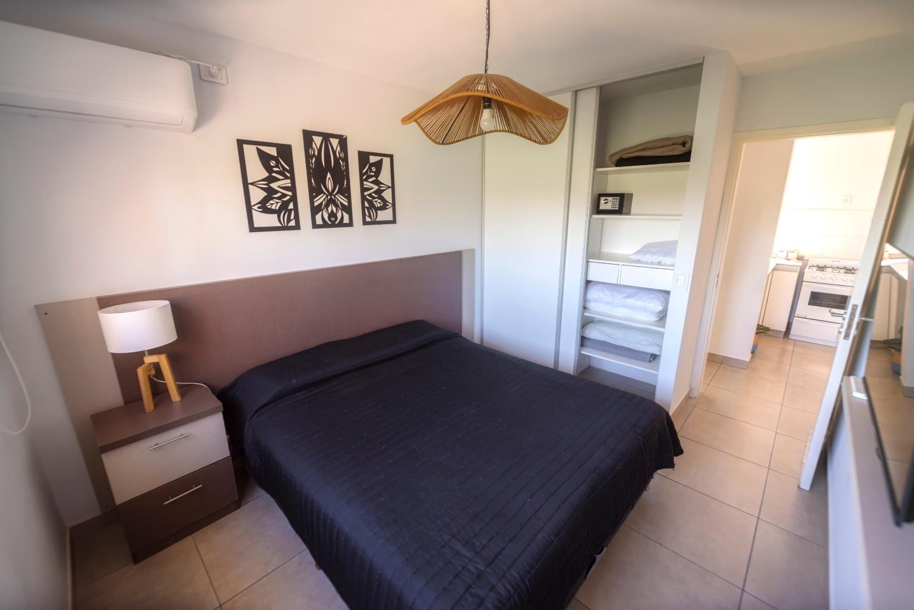 One-Bedroom Apartment with Balcony photo 2