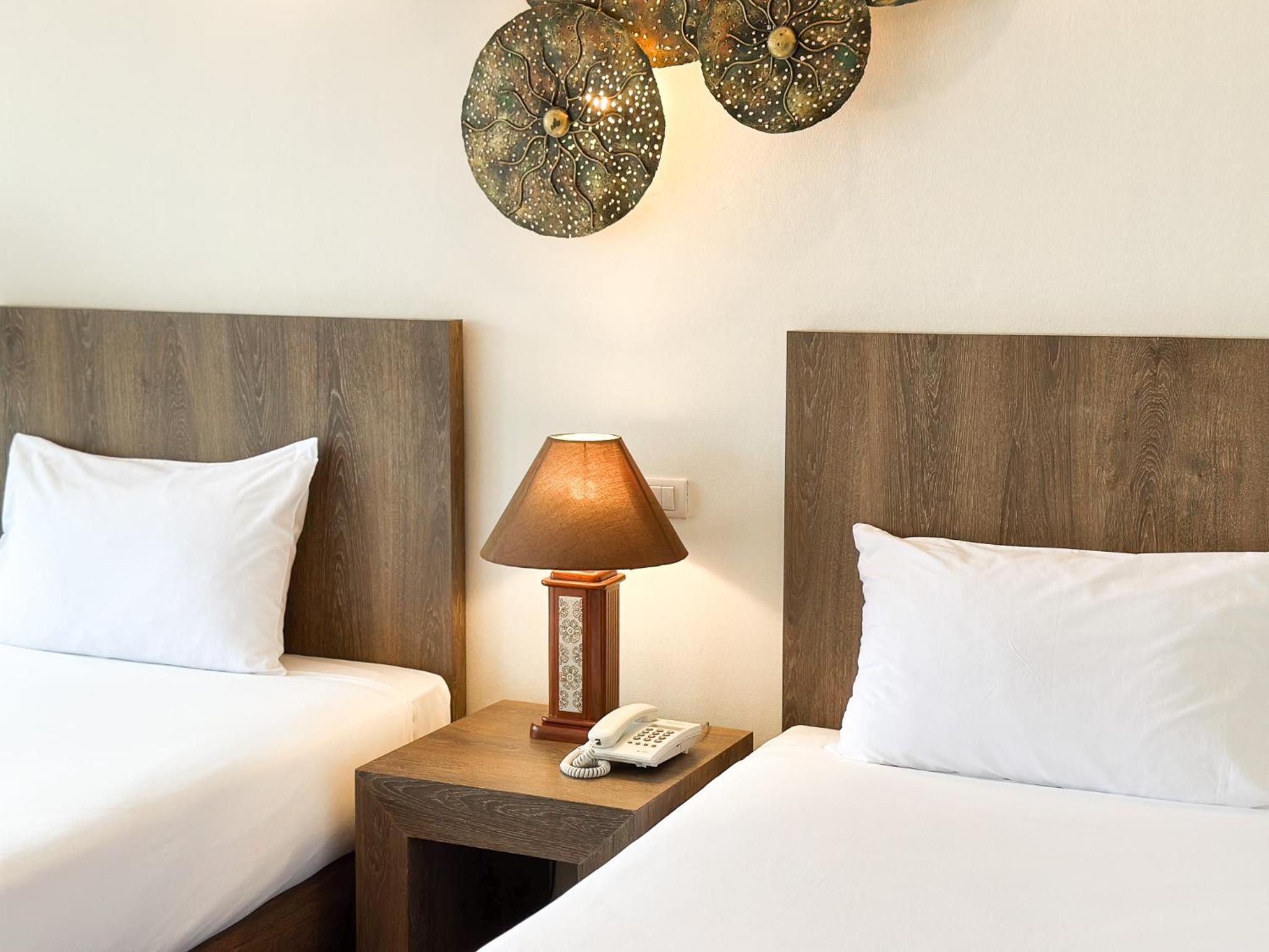 Superior Twin Room with One-Time Complimentary Laundry (13 kg)