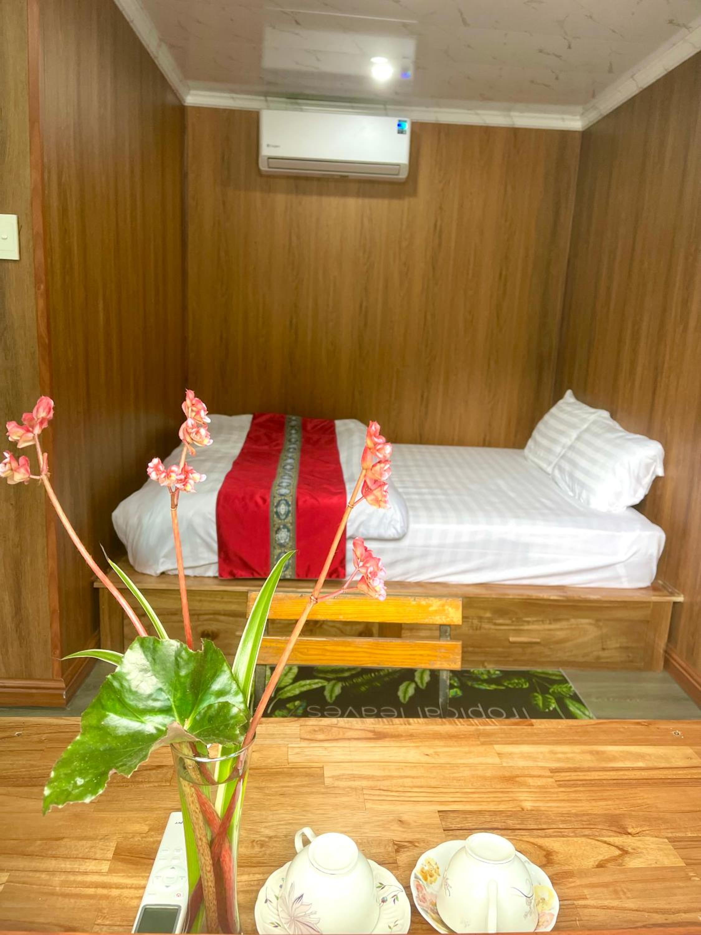 King Room with Mountain View photo 3