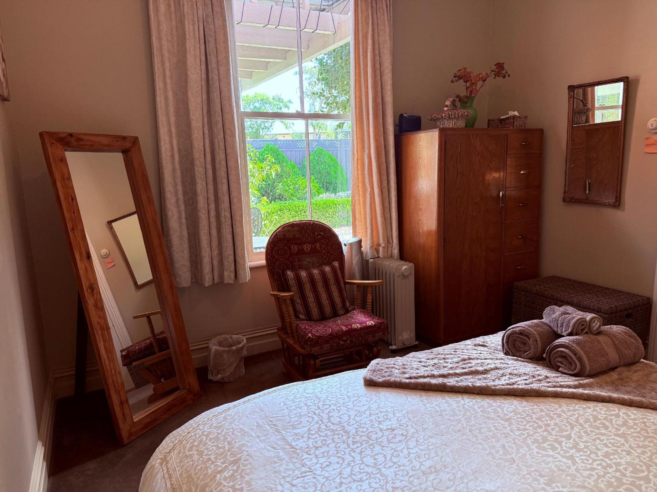 Standard Queen Room
