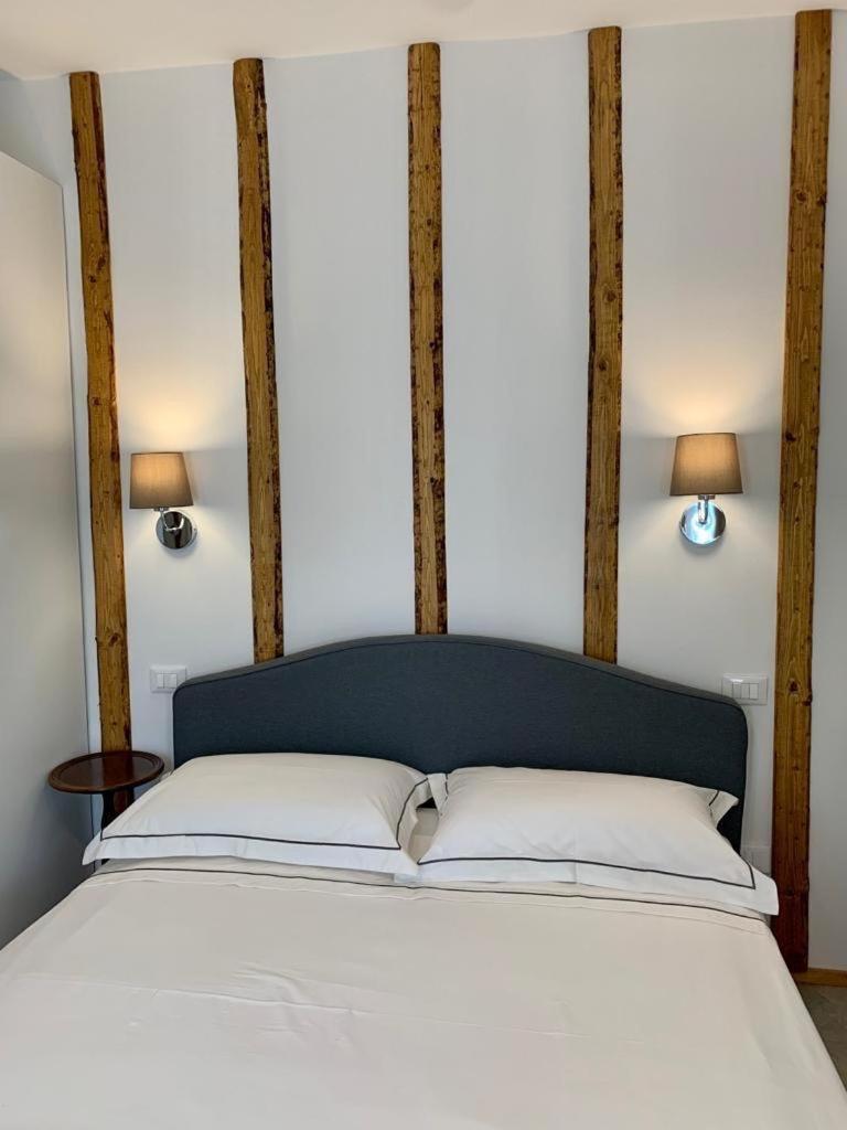 Suite with Pool View photo 3
