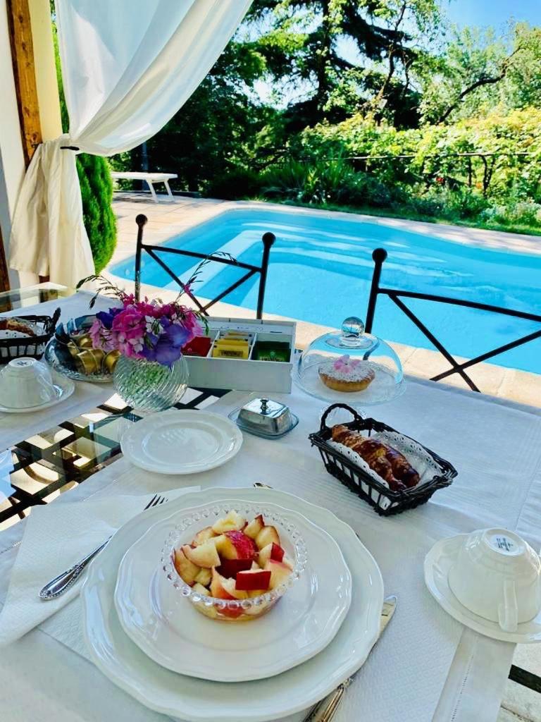 Suite with Pool View photo 1