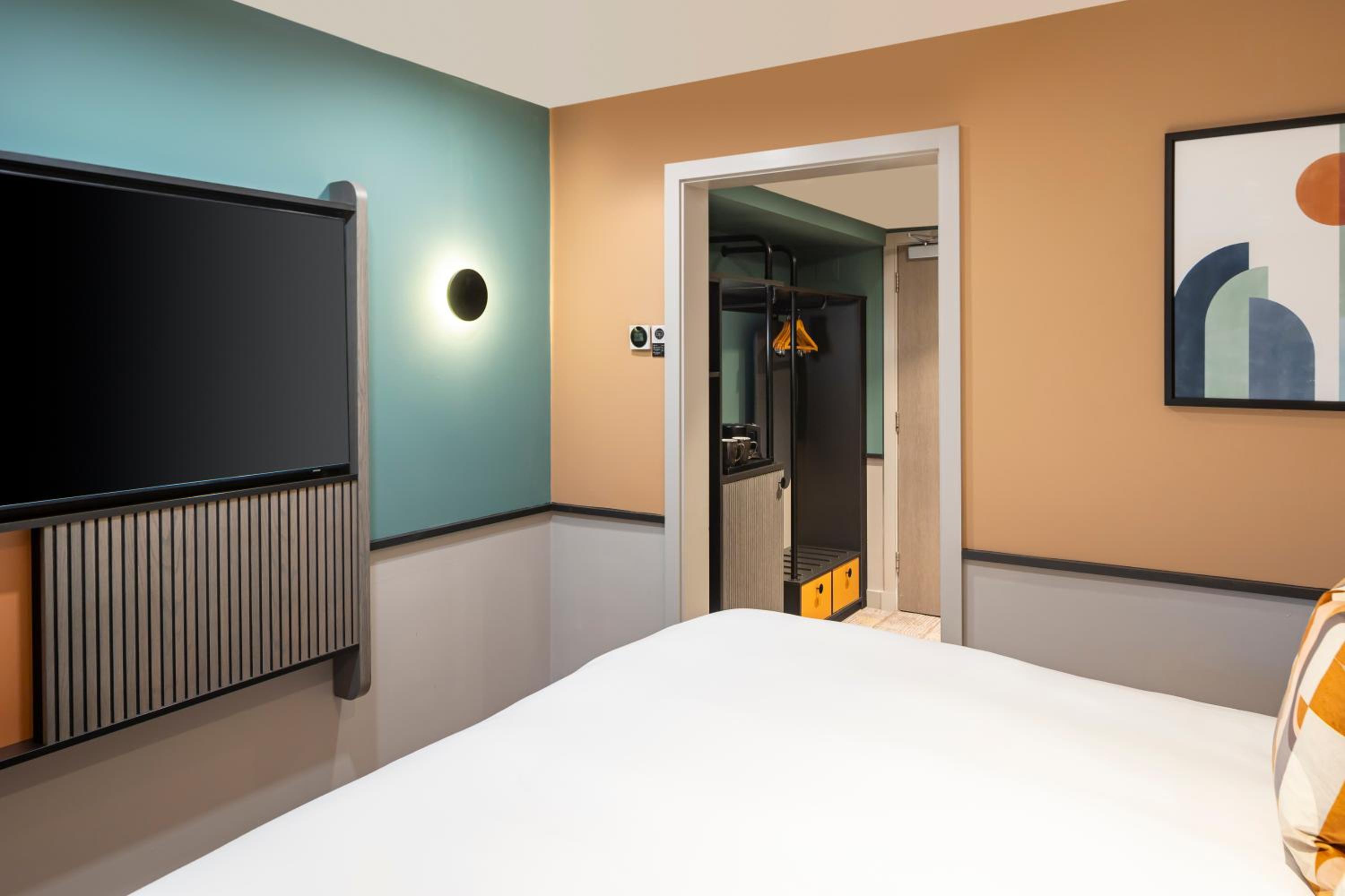 Standard Room - Photo 11
