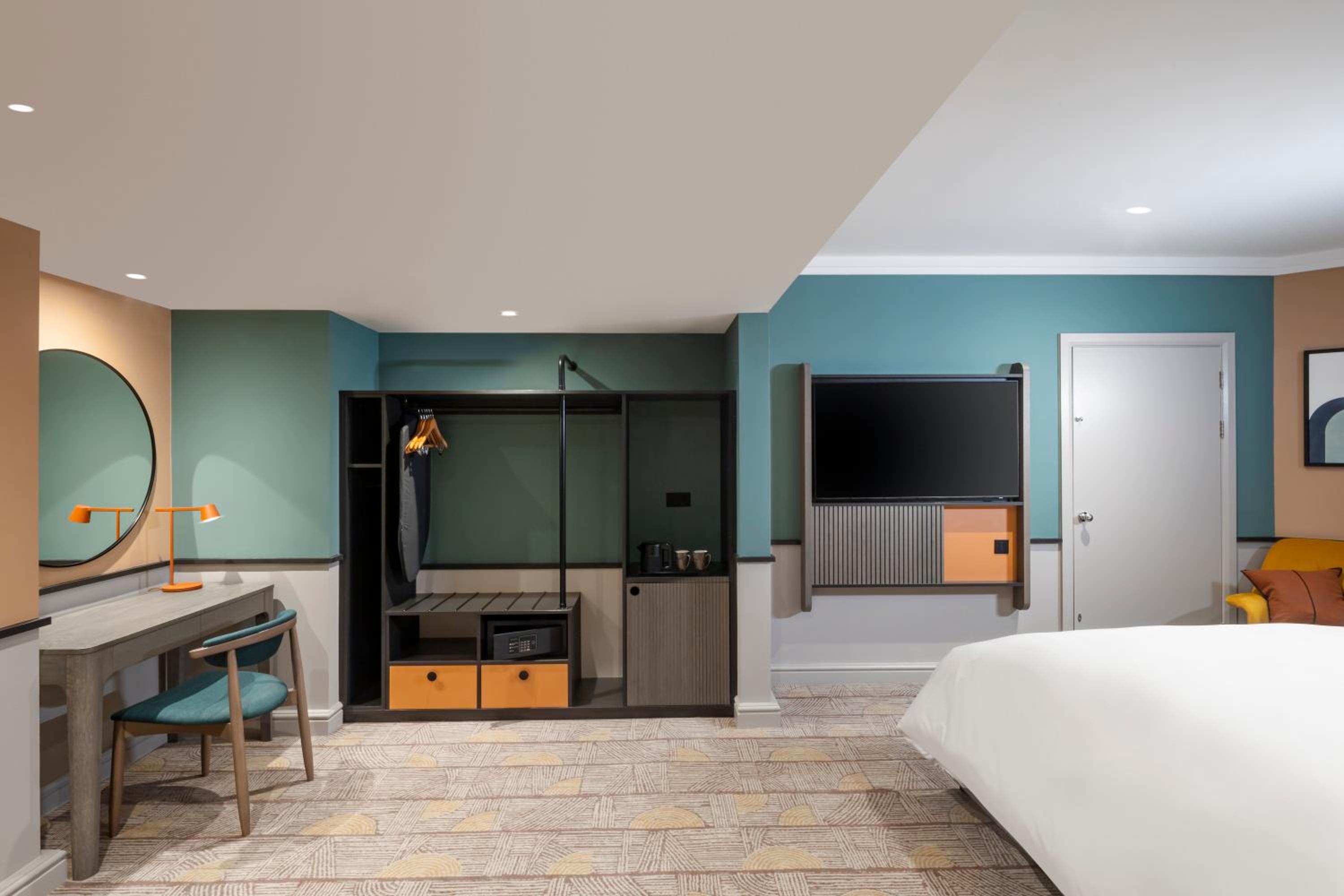 Standard Super King Room - Accessible
