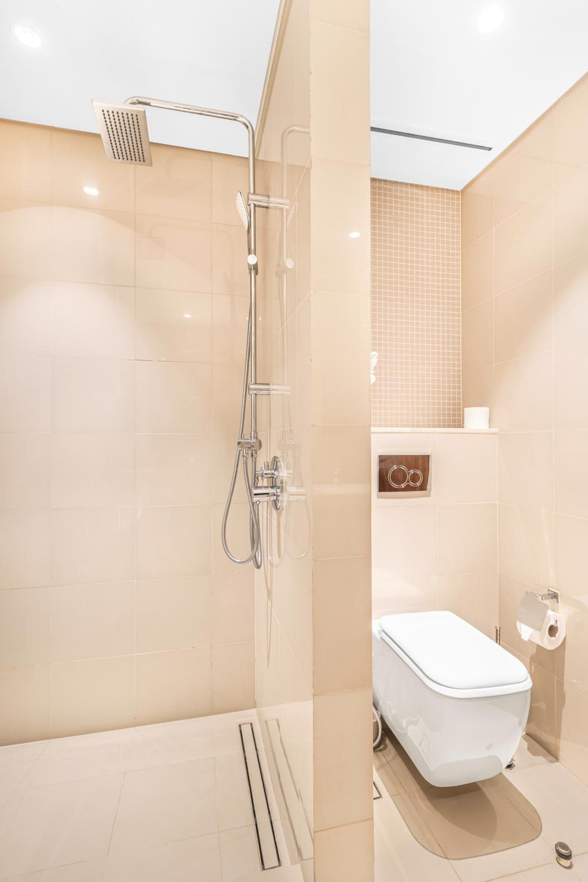 Two-Bedroom Apartment with City View photo 1