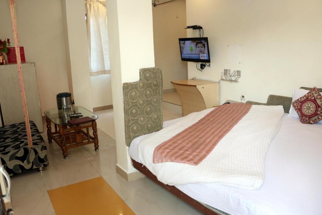Double Room - Photo 6