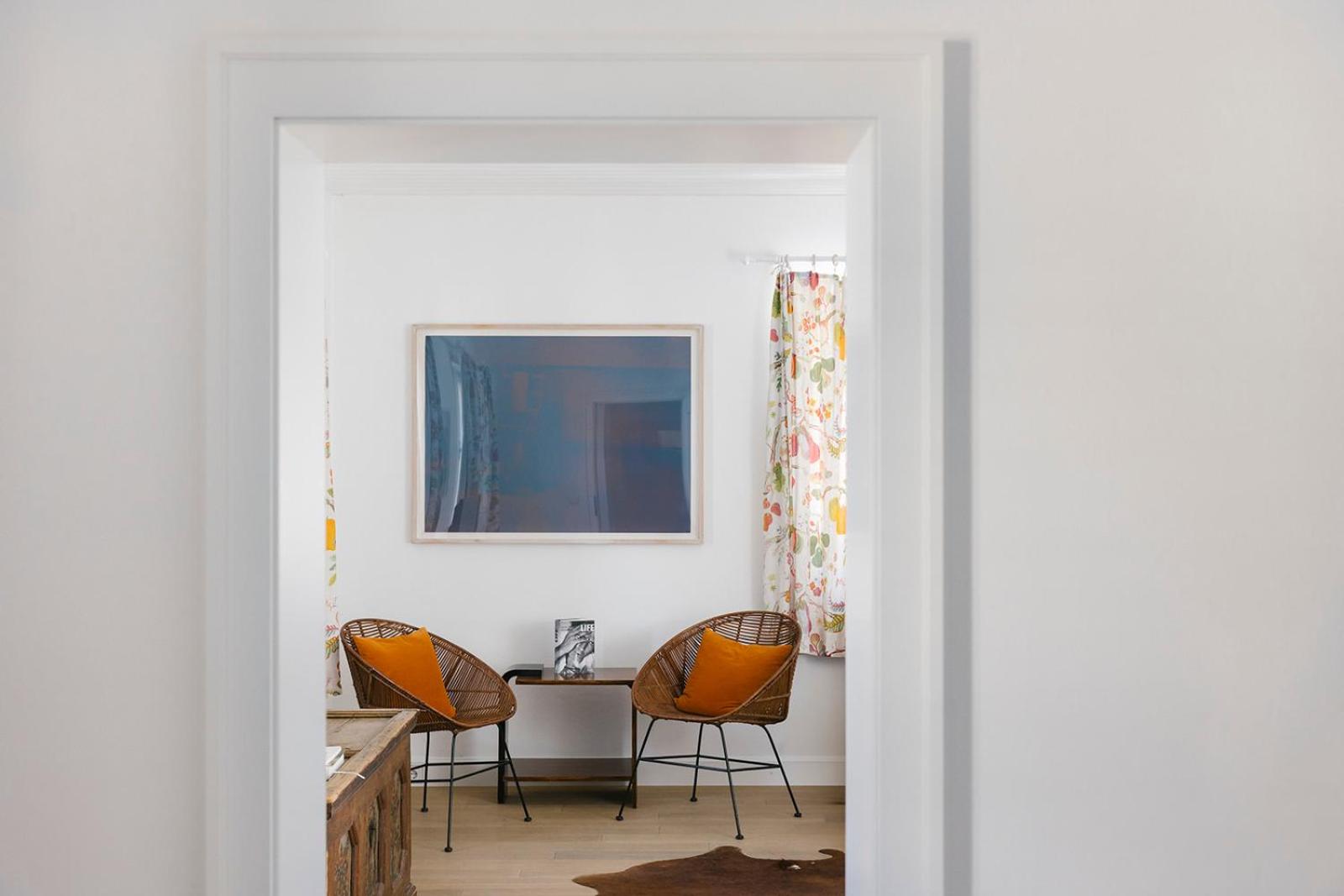 Suite - Photo 3