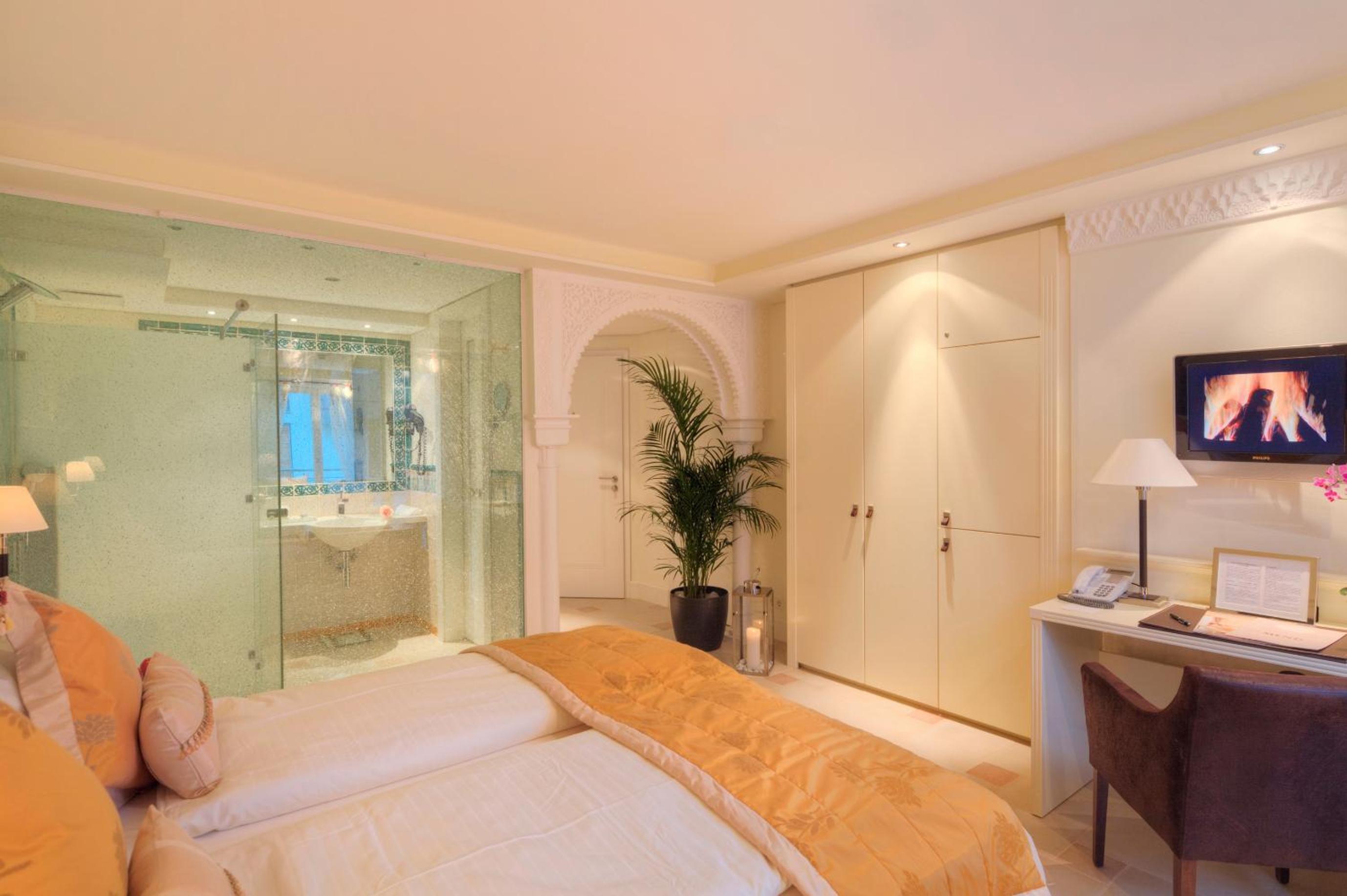 Budget Double Room - Photo 2