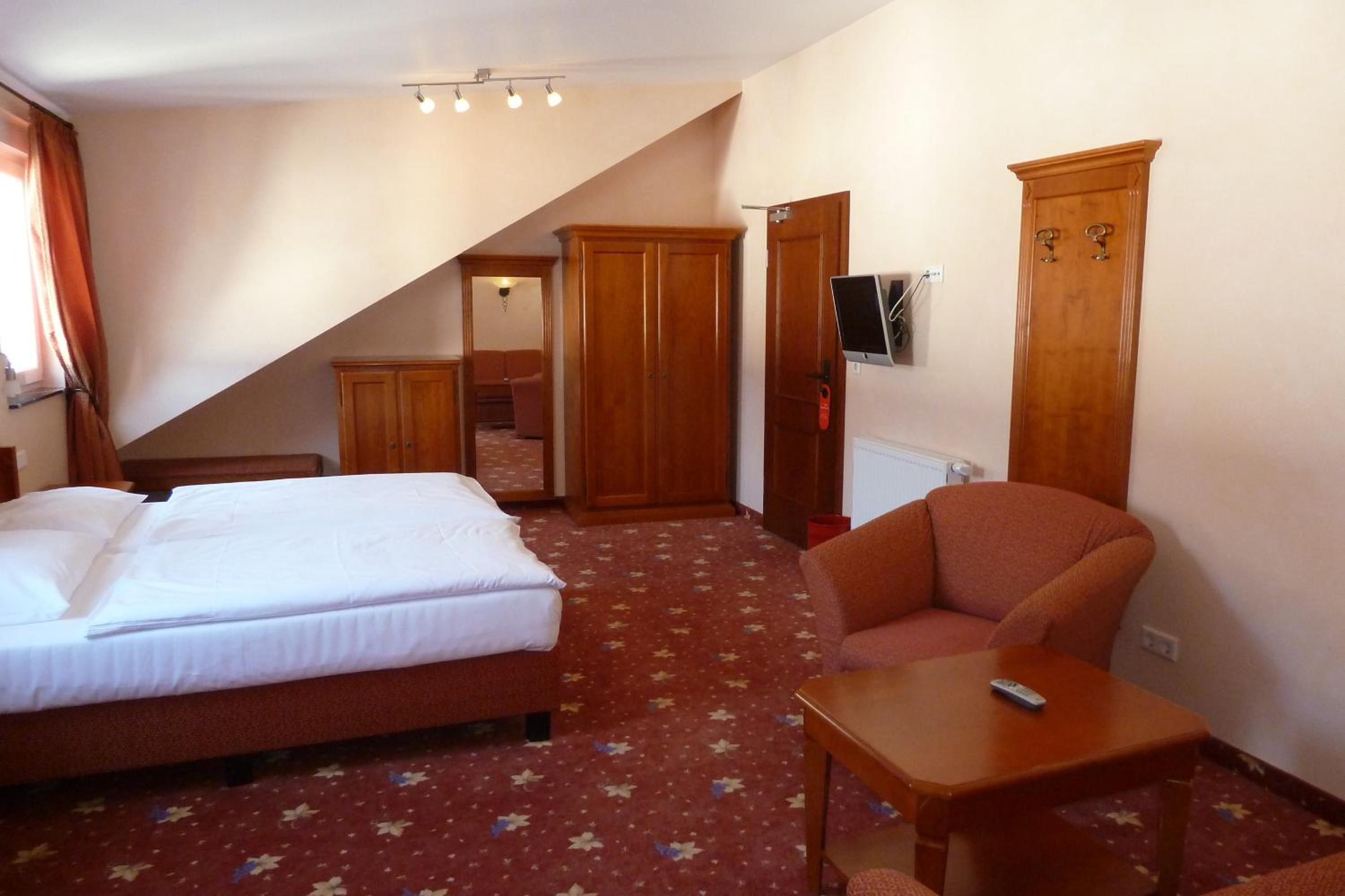 Deluxe Double Room photo 3