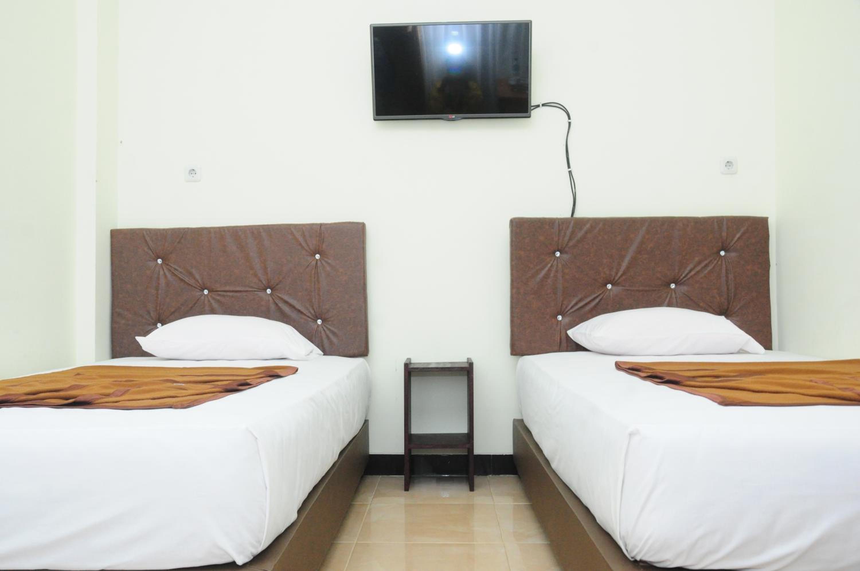 Superior Twin Room - Photo 1