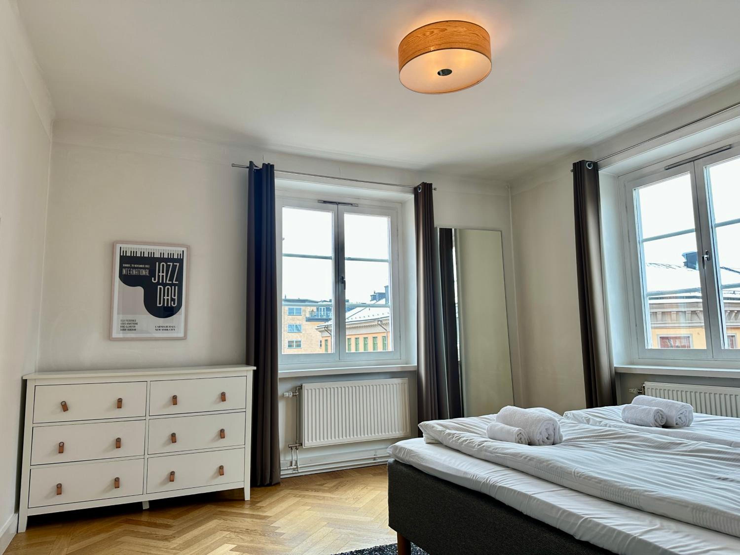 One-Bedroom Deluxe Apartment