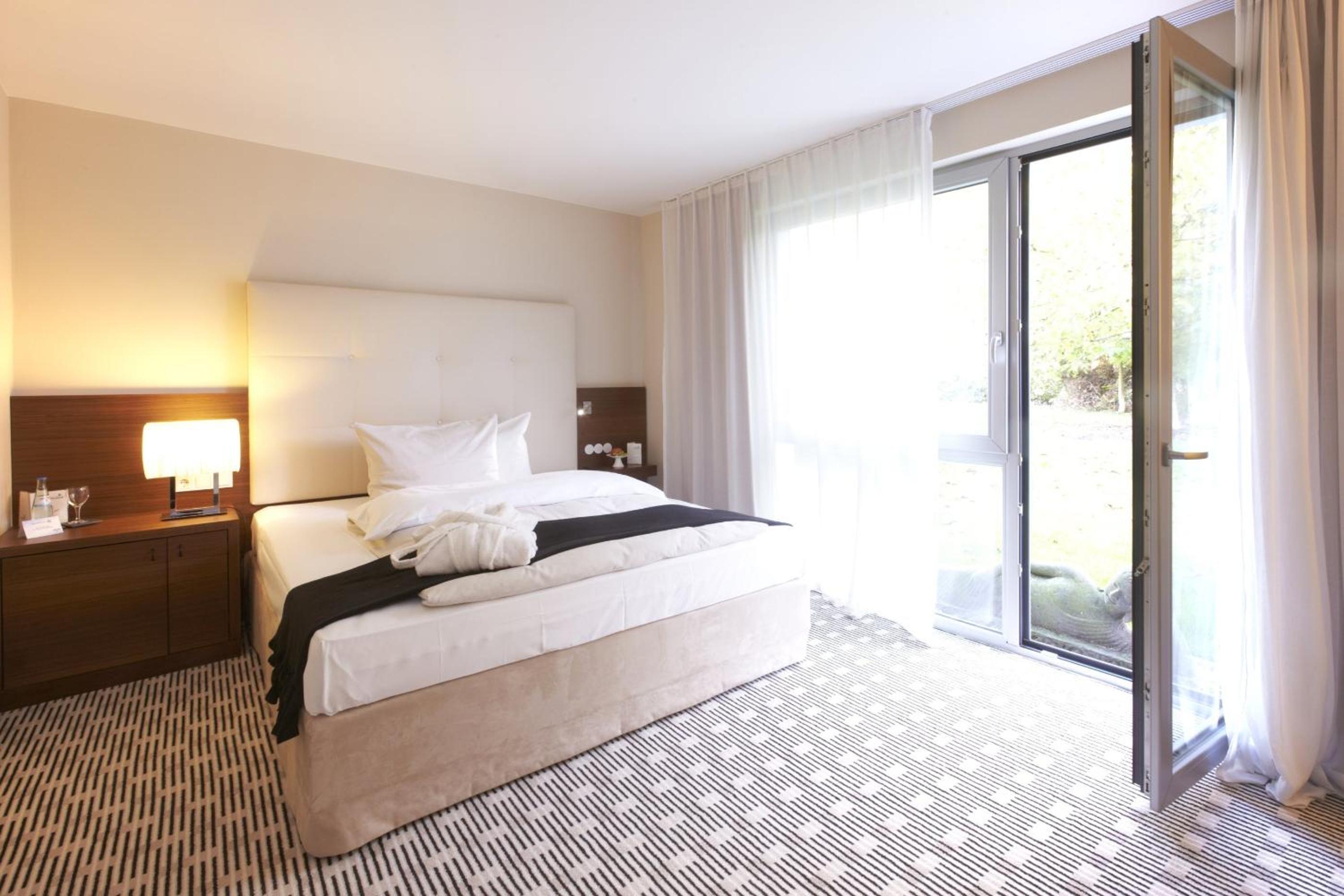 Deluxe Double Room - Photo 7
