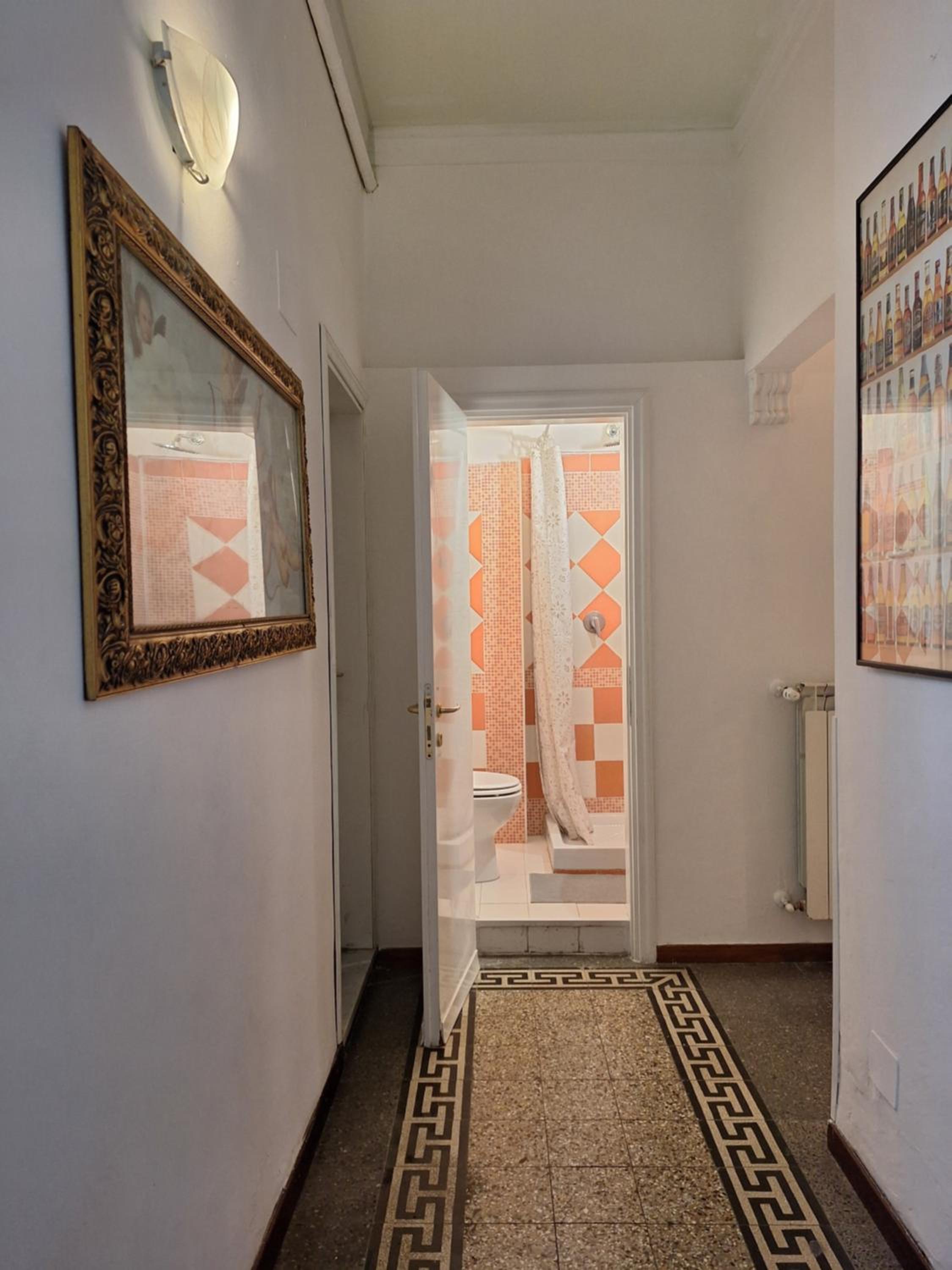 Single Room with Private External Bathroom photo 1