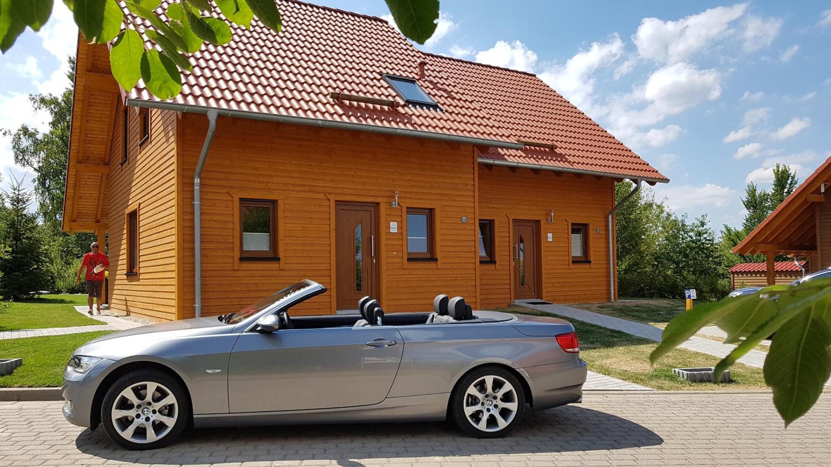 Two-Bedroom House photo 3