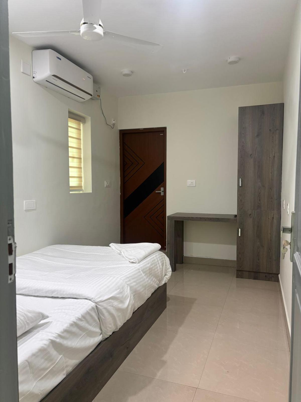 Deluxe Single Room