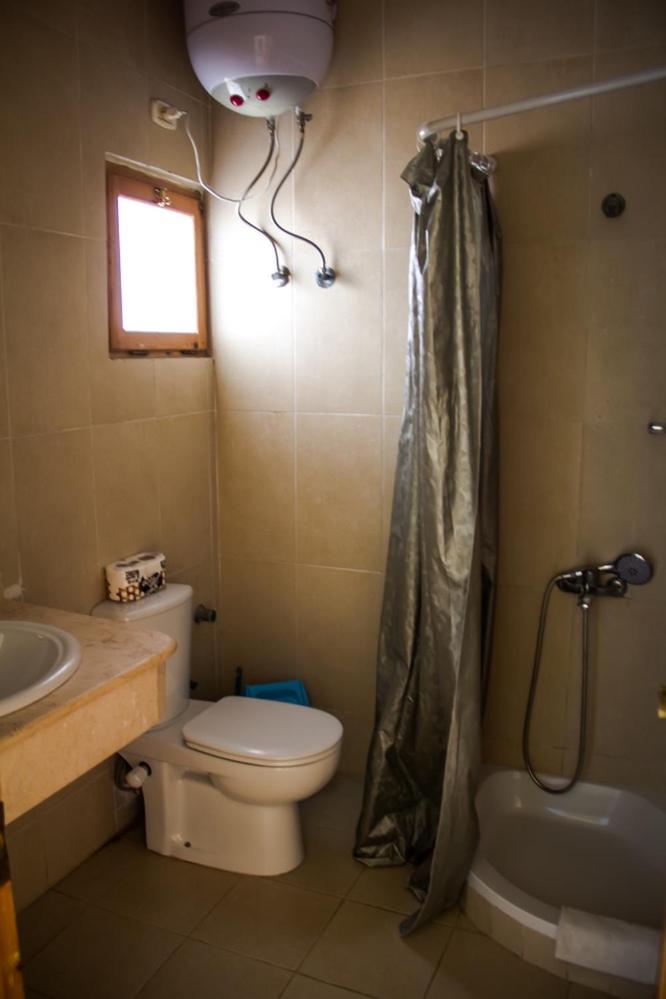 Double Room - Photo 28
