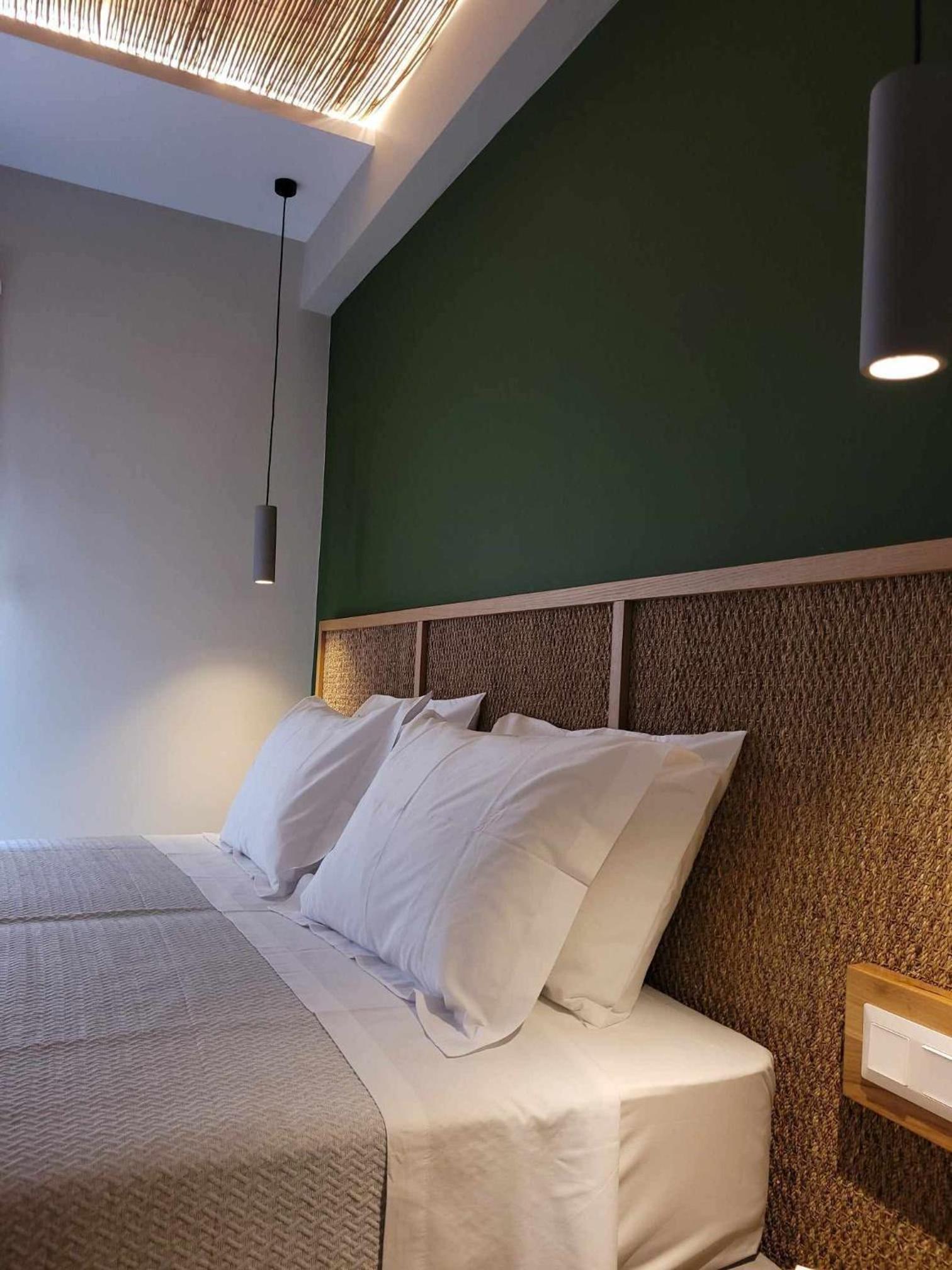 Quadruple Room with Terrace photo 3