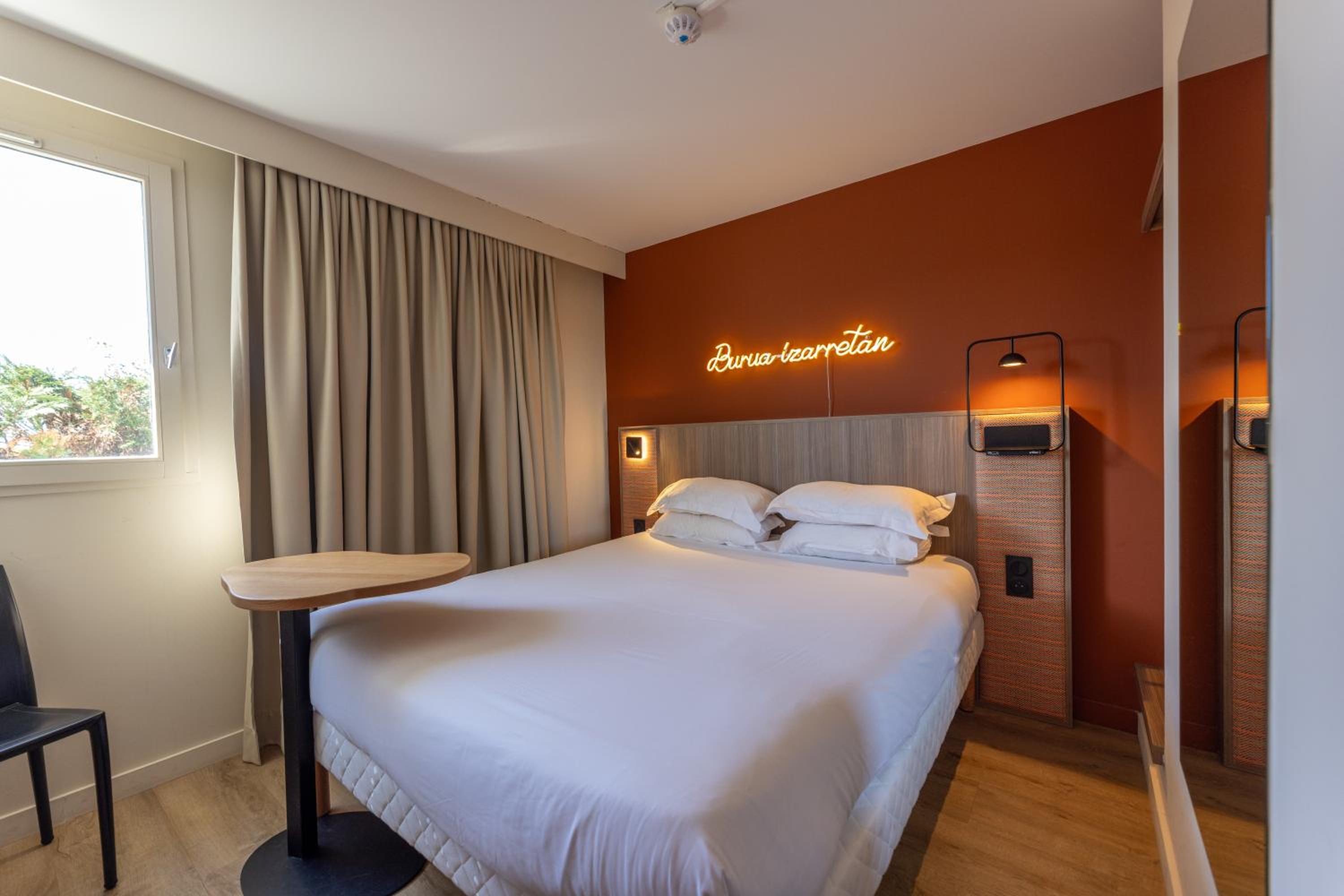 Classic Double Room - Photo 2