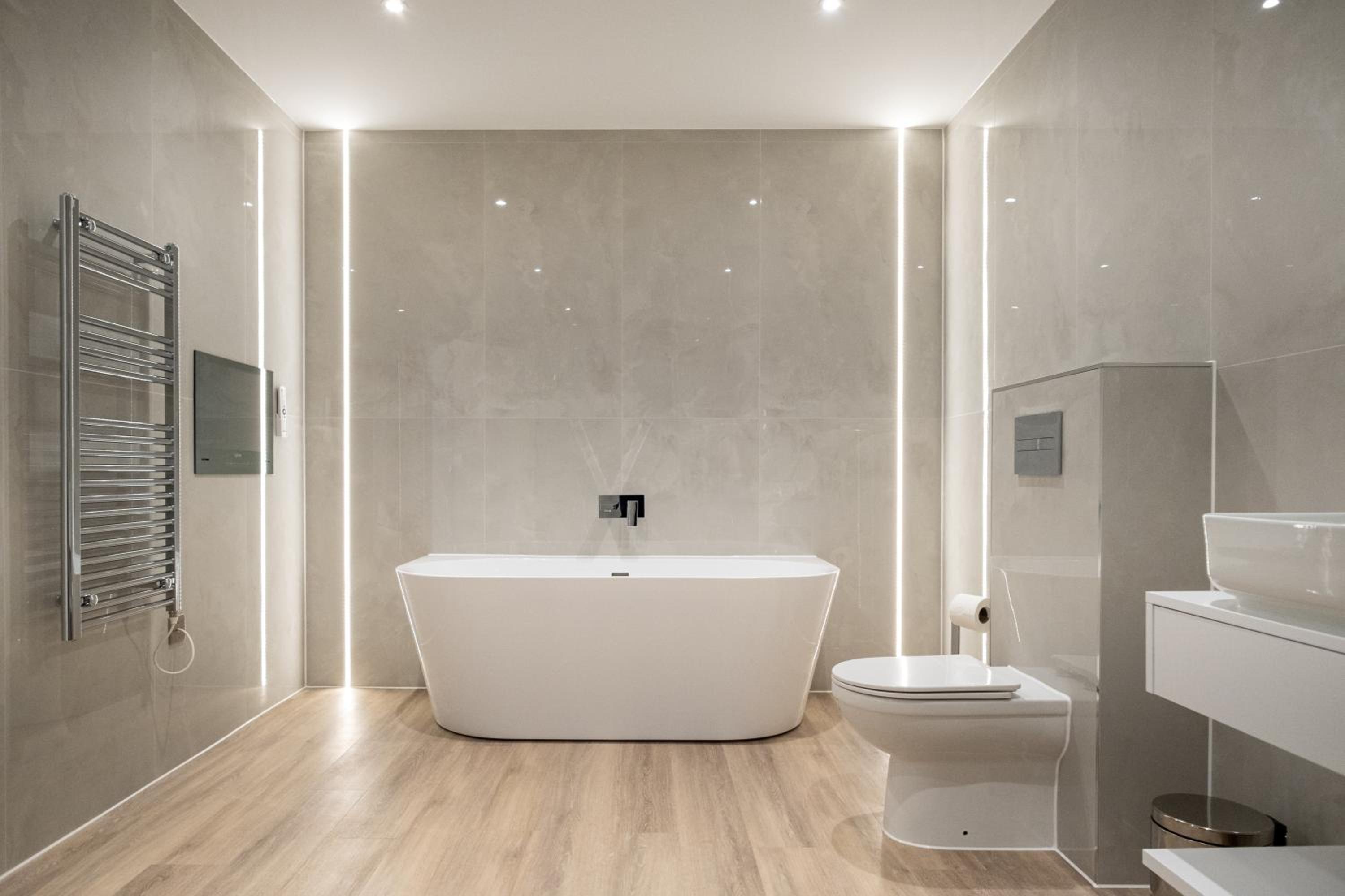 Executive Suite - Photo 9