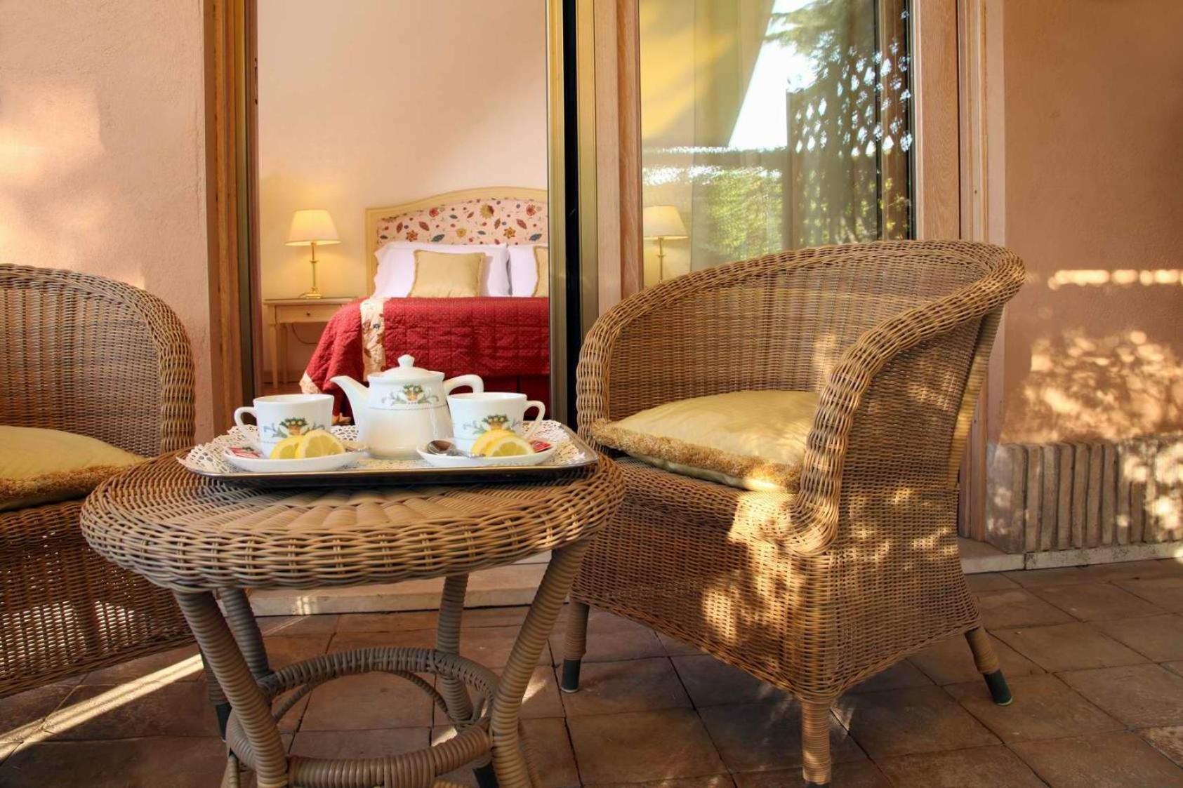 Double or Twin Room with Private Patio photo 2