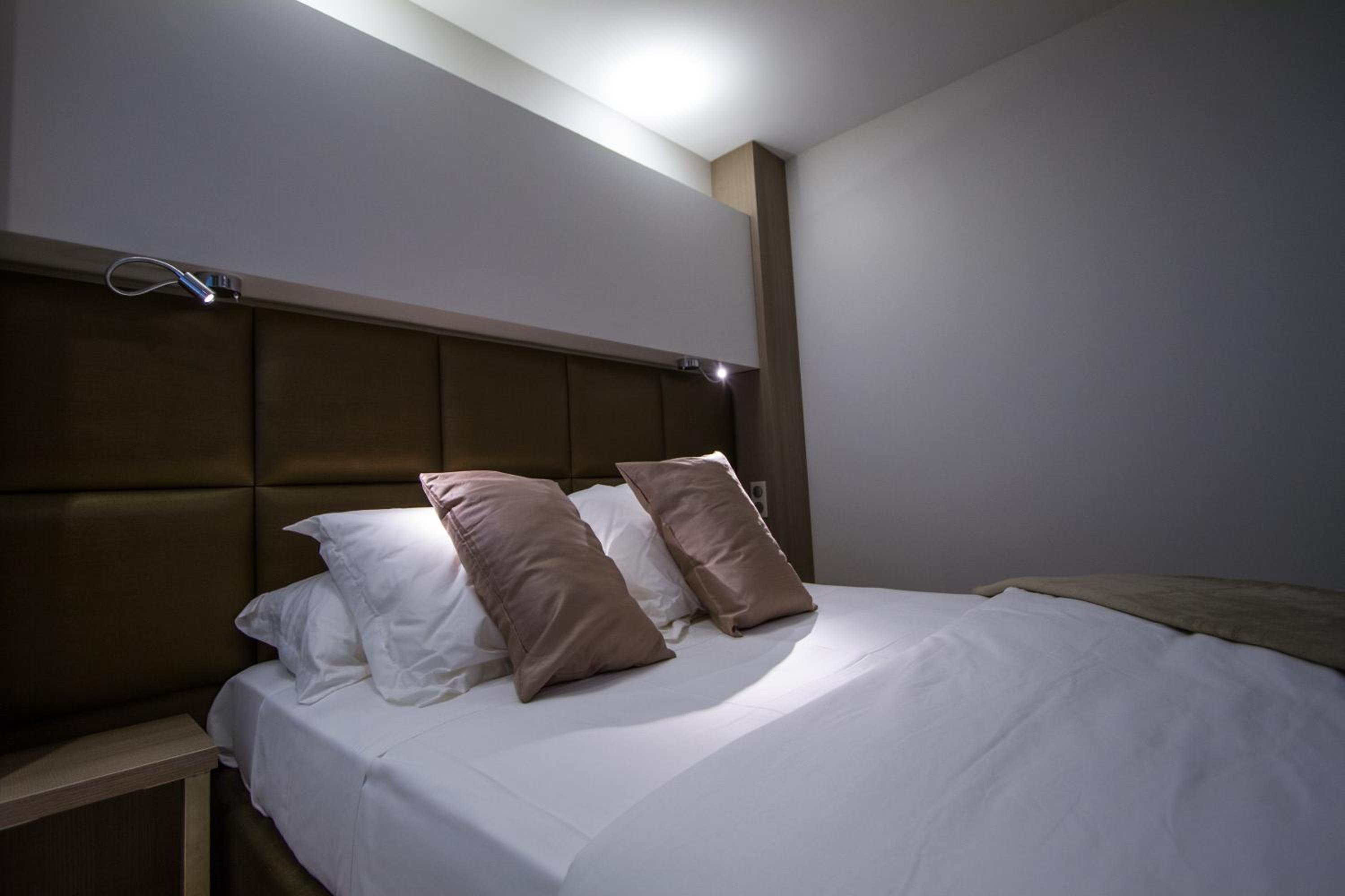 Premium Double Room photo 3