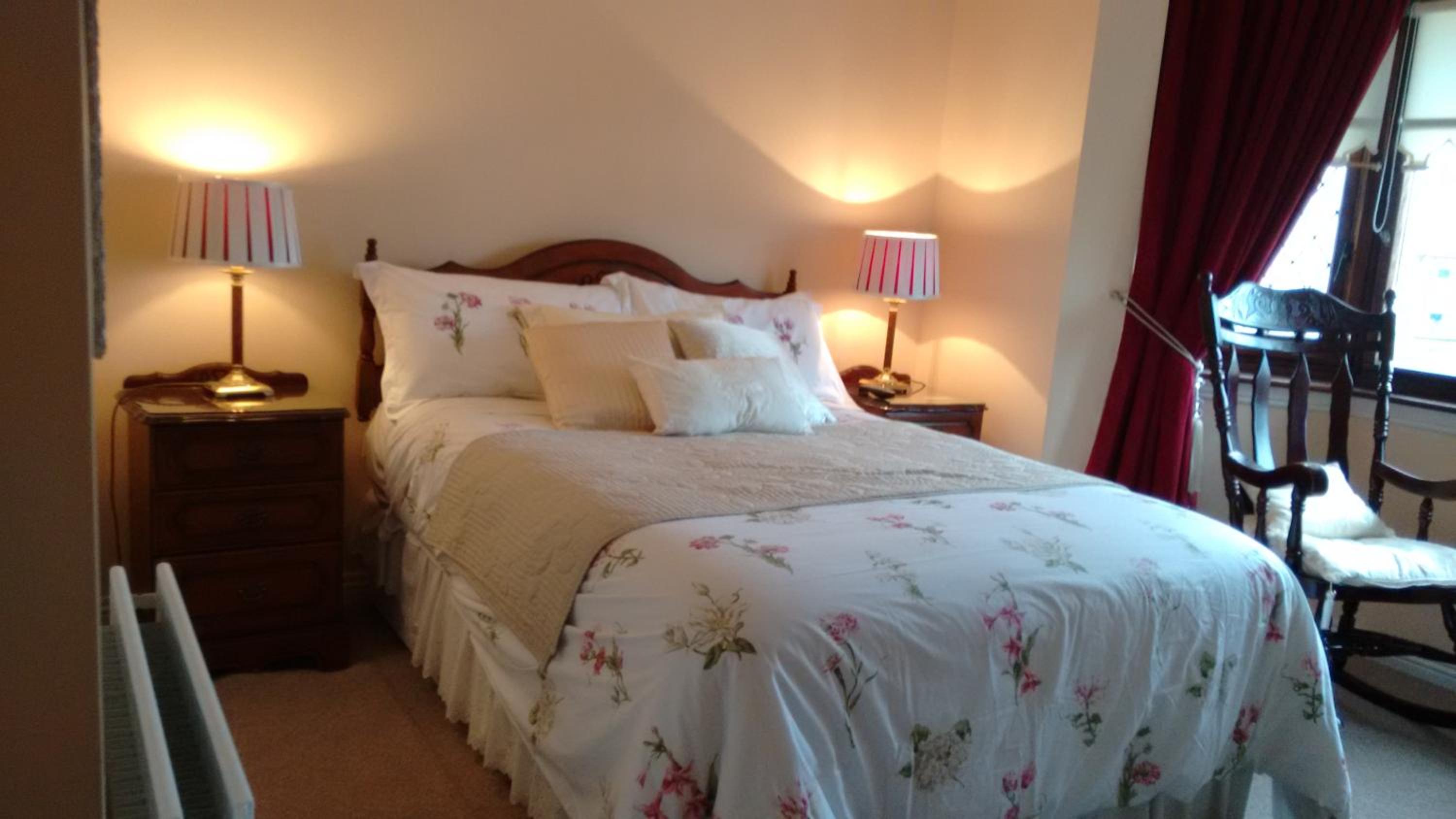 Double Room with Private Bathroom - Photo 1