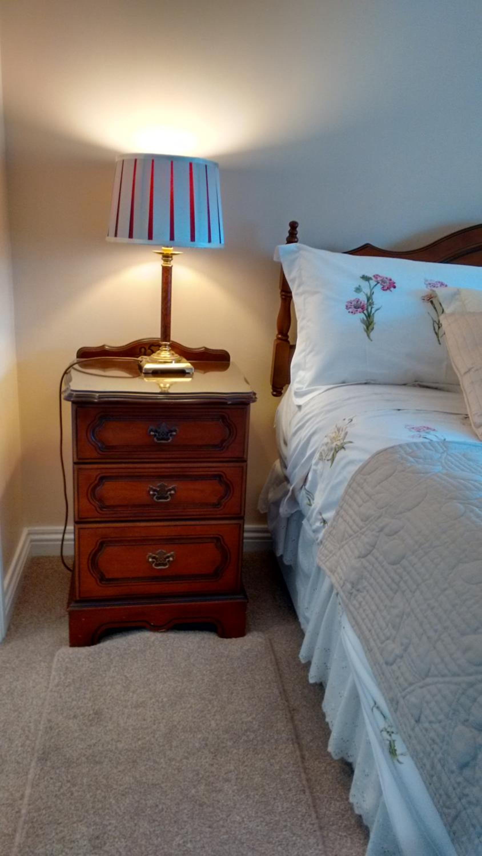 Double Room with Private Bathroom - Photo 18