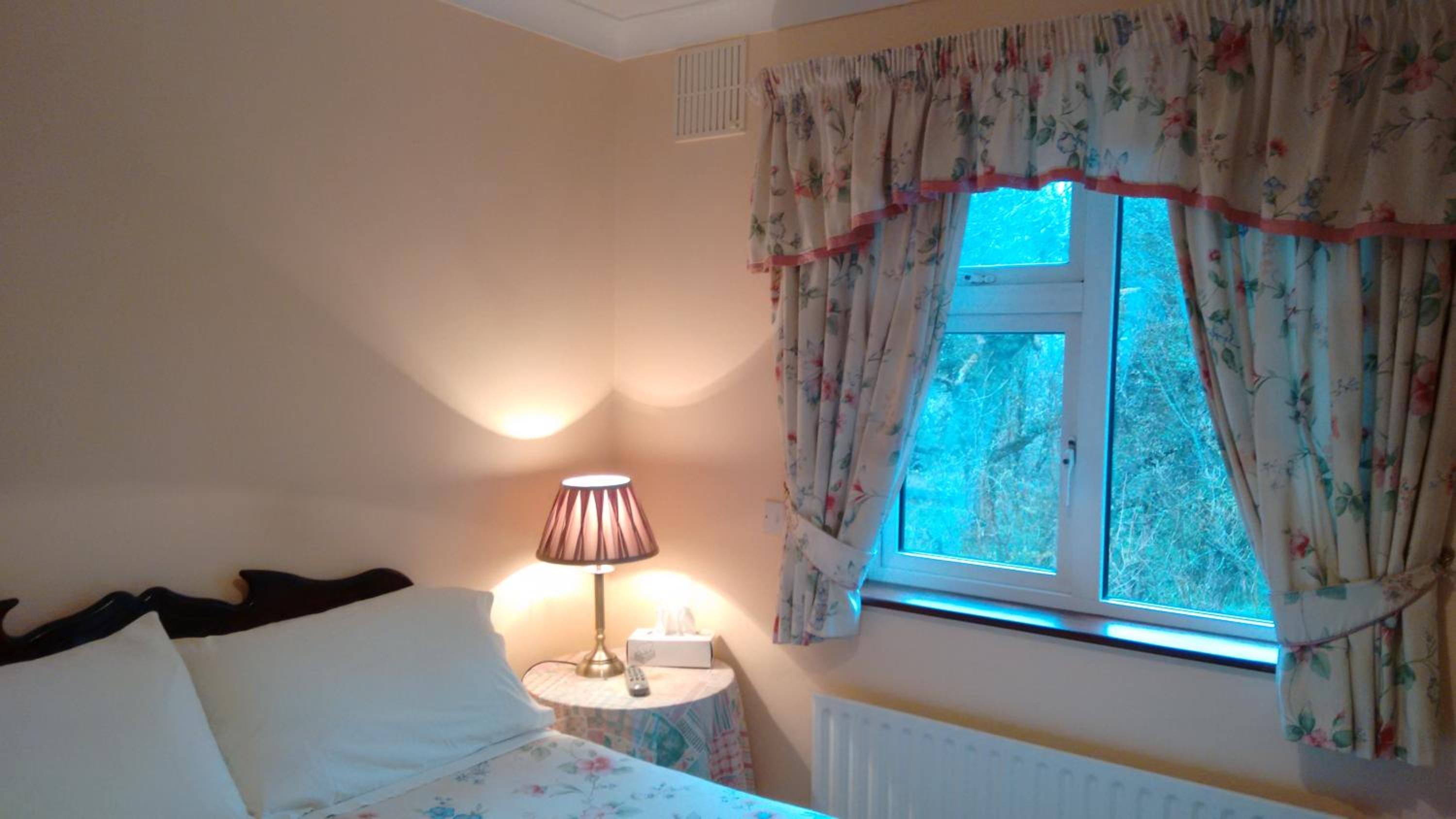 Double Room with Private Bathroom - Photo 19