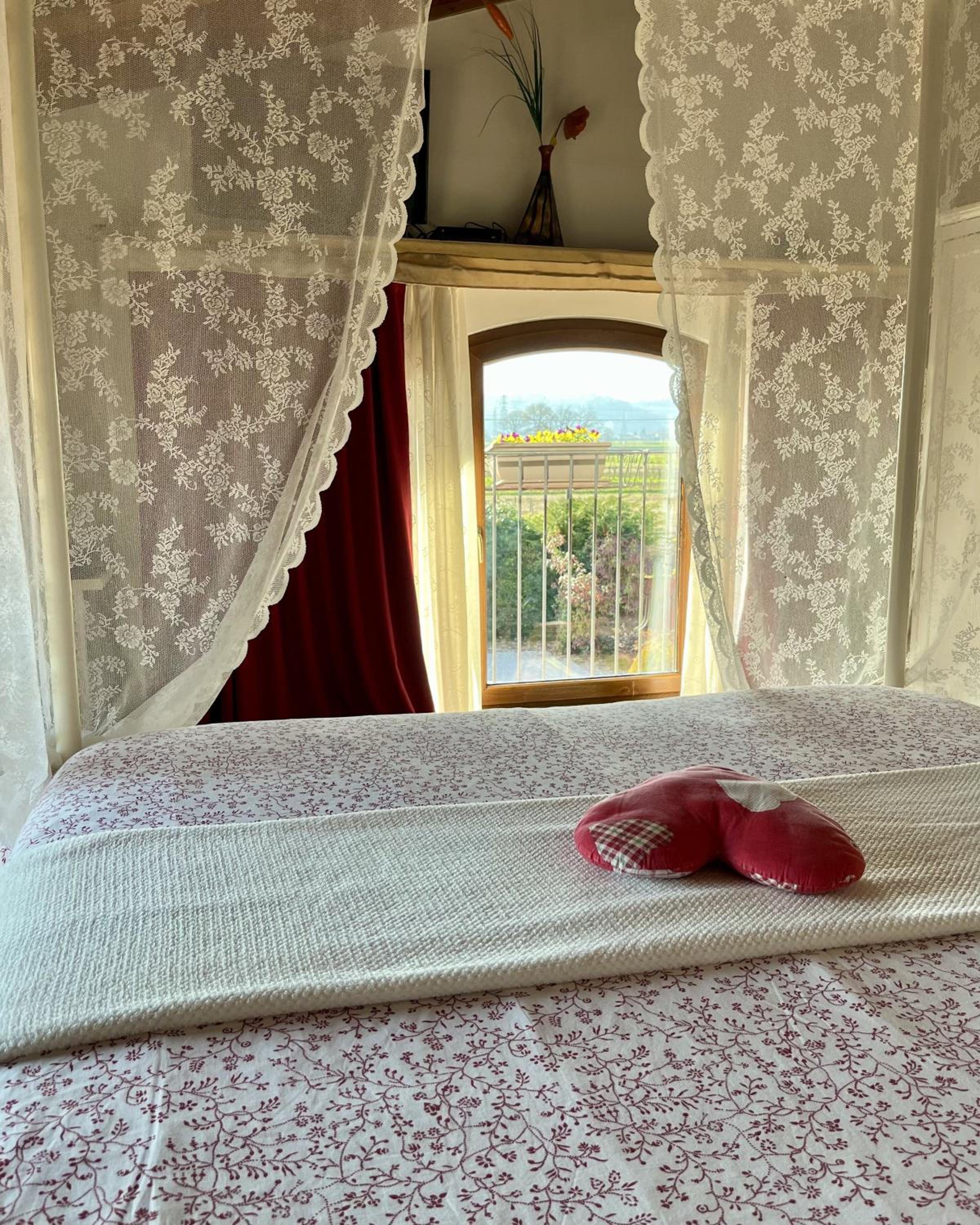 Large Double Room photo 3