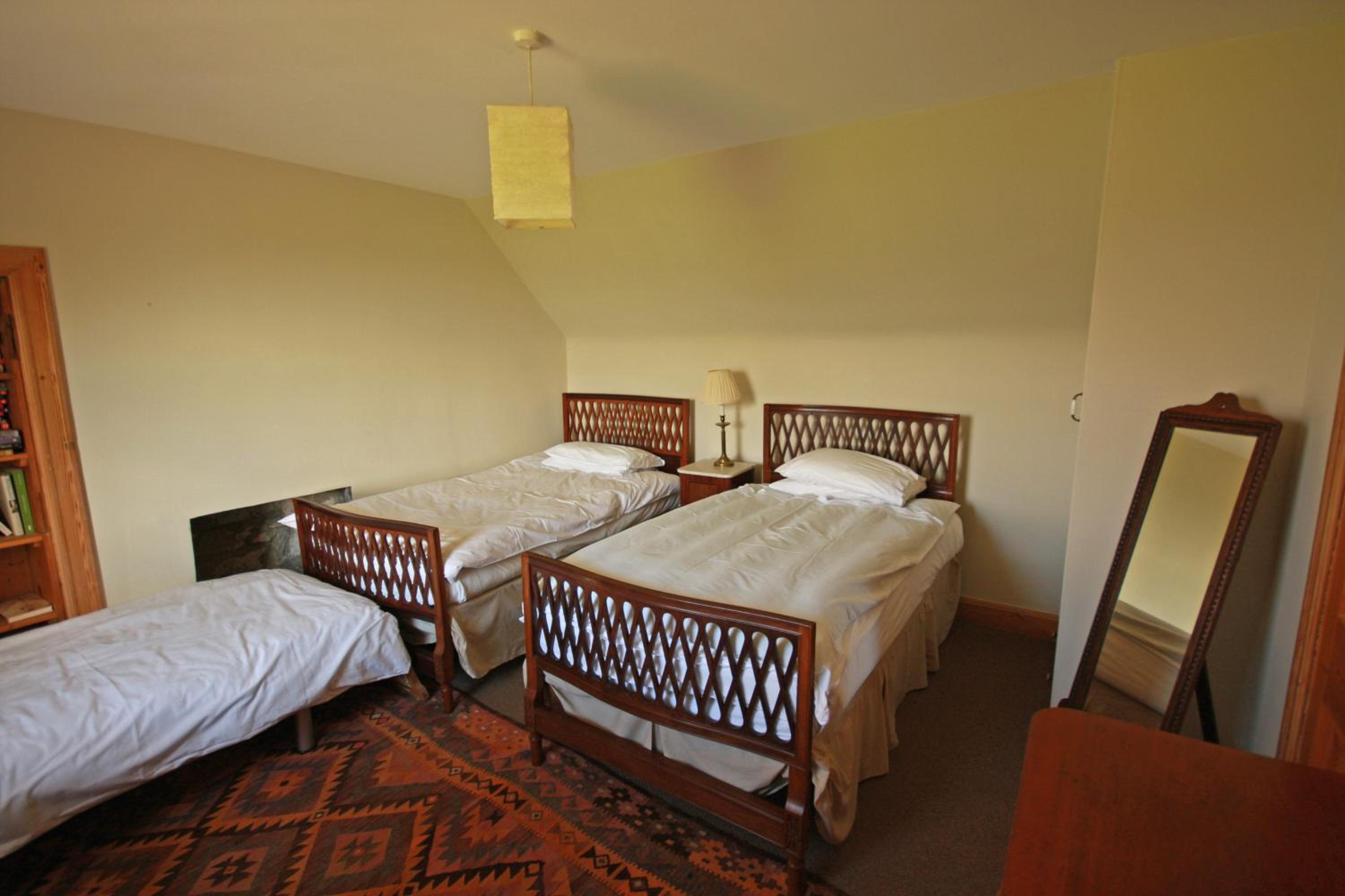Triple Room with Shared Bathroom photo 2