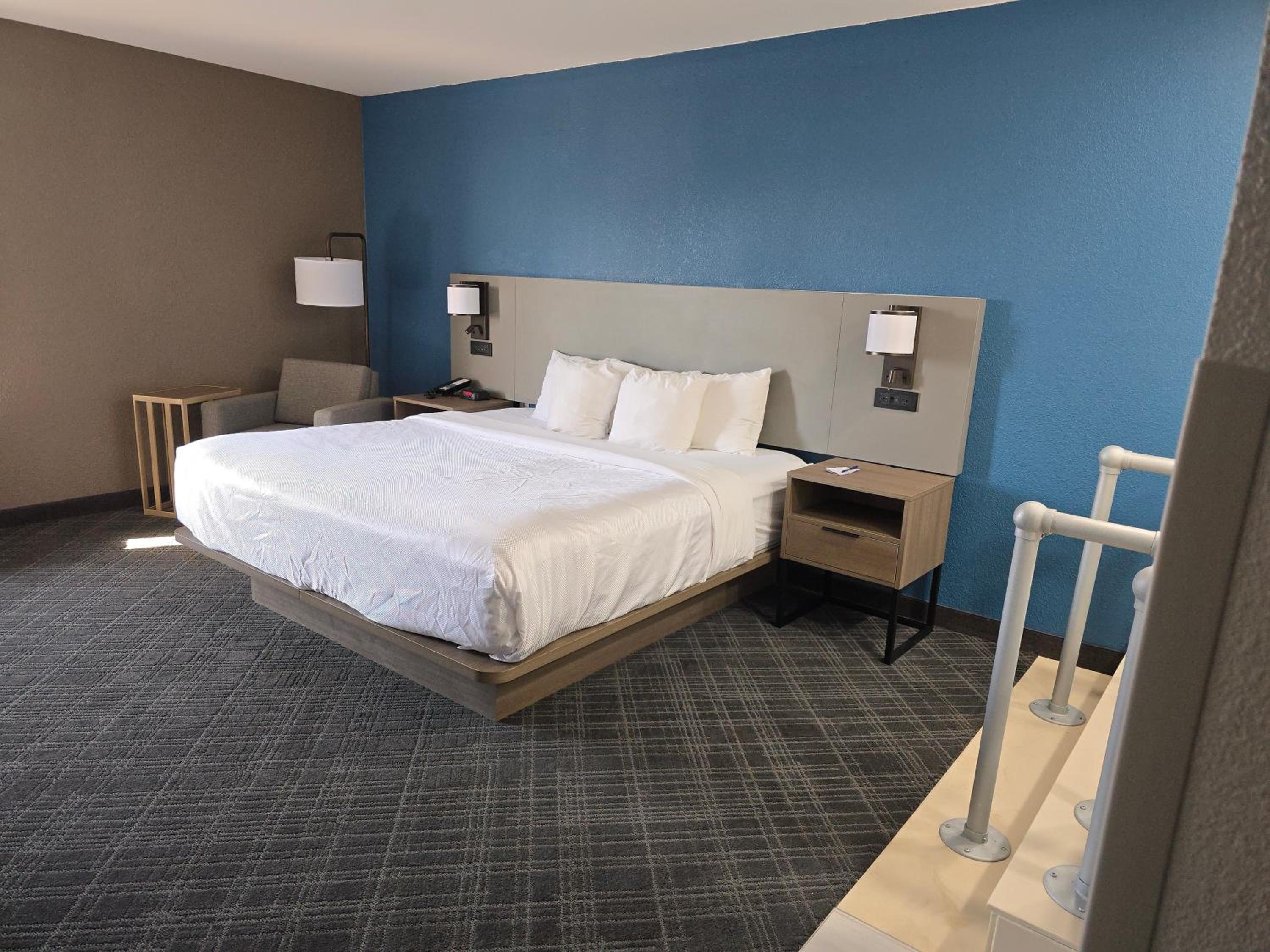 King Room with Whirlpool