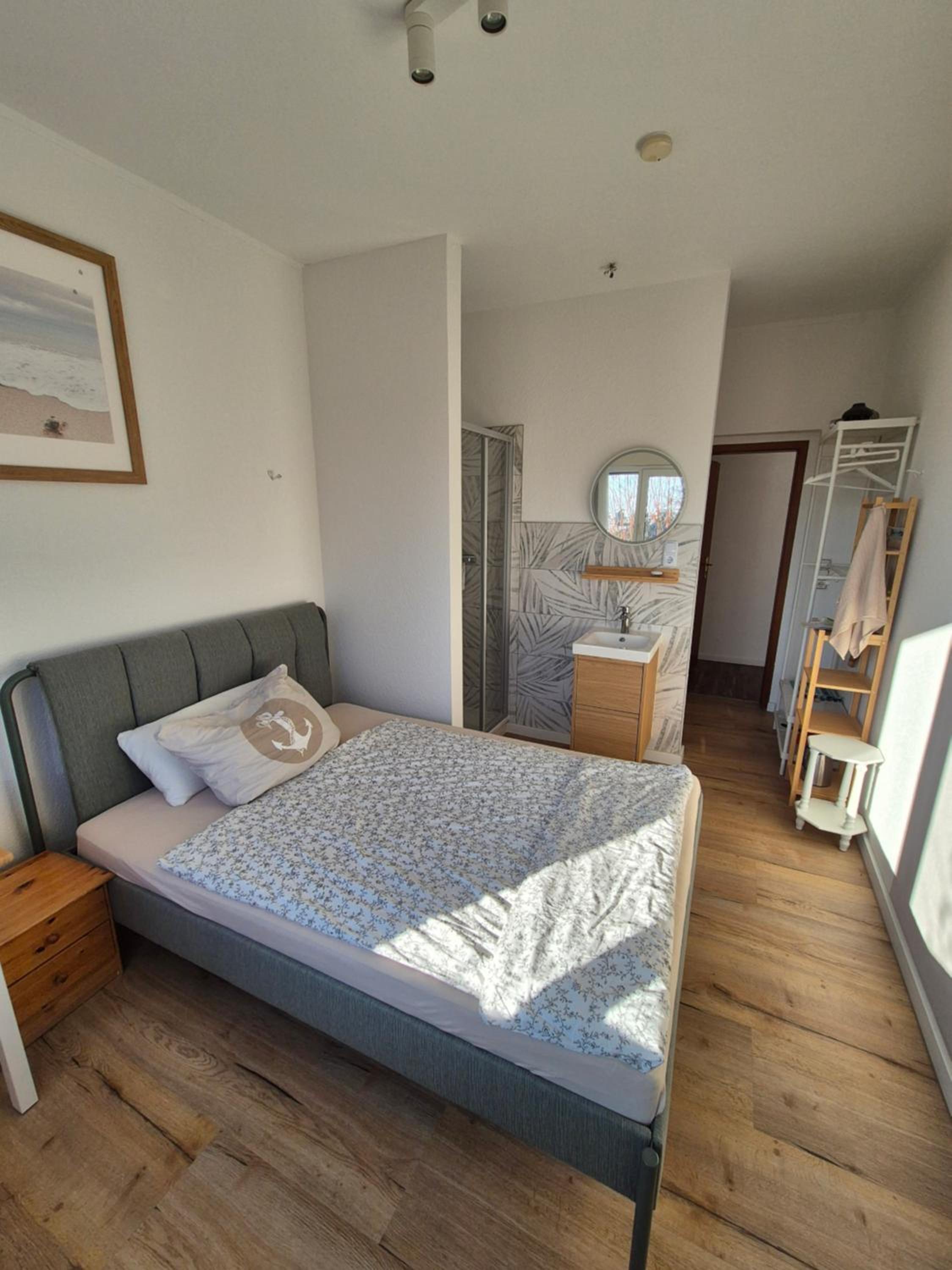 Small Double Room photo 3