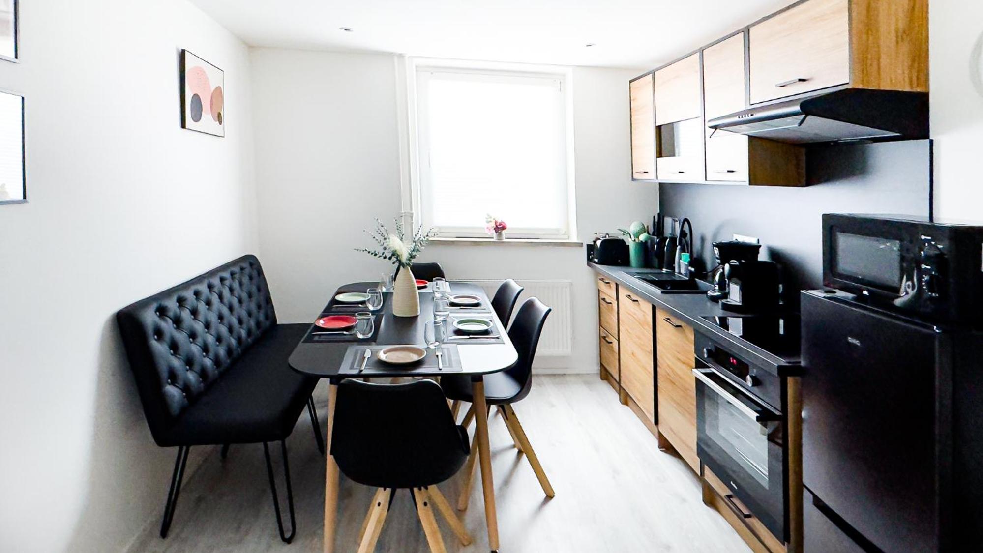 Three-Bedroom Apartment photo 2