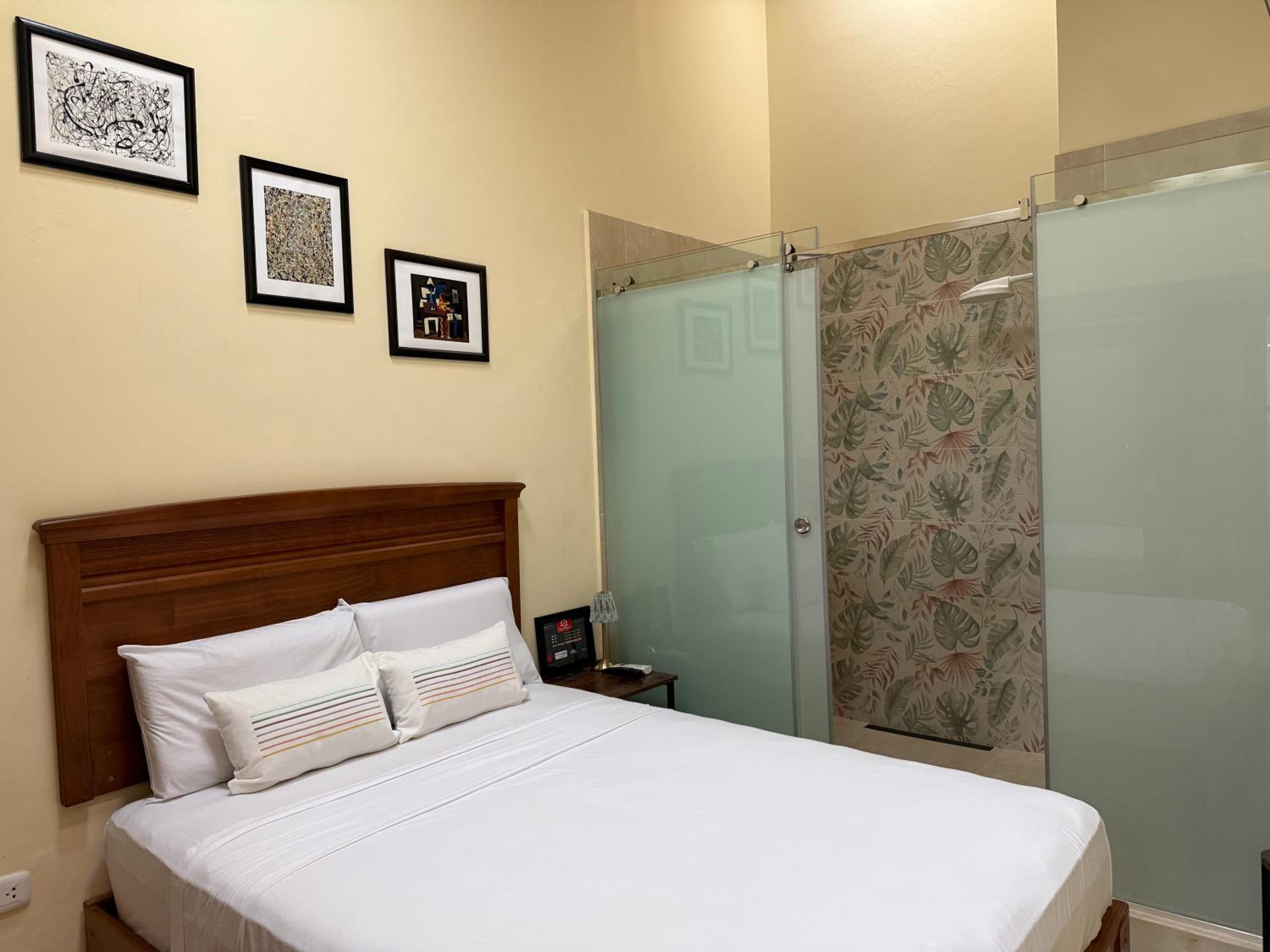 Double Room with Private Bathroom