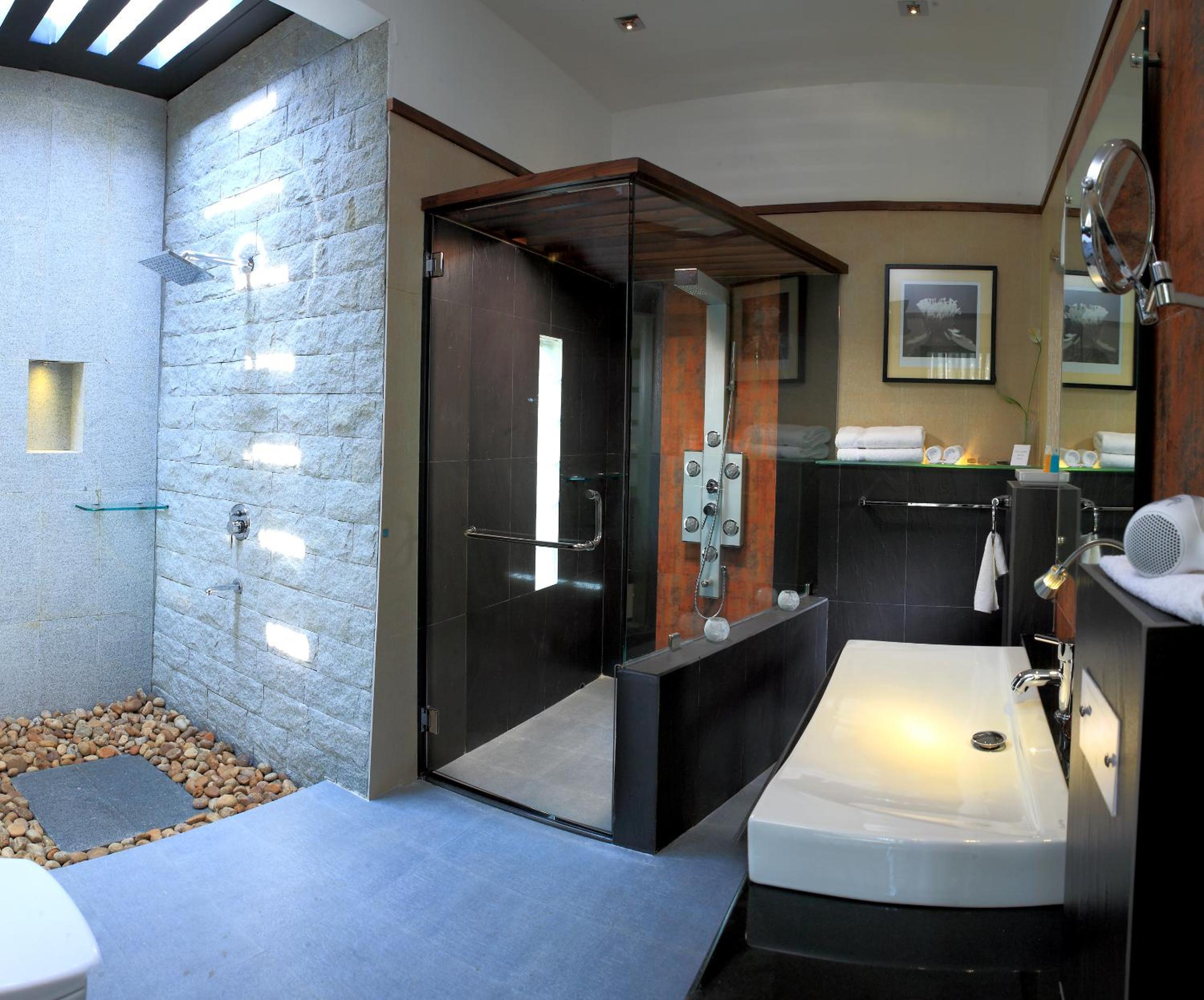 Premium Suite - Photo 6