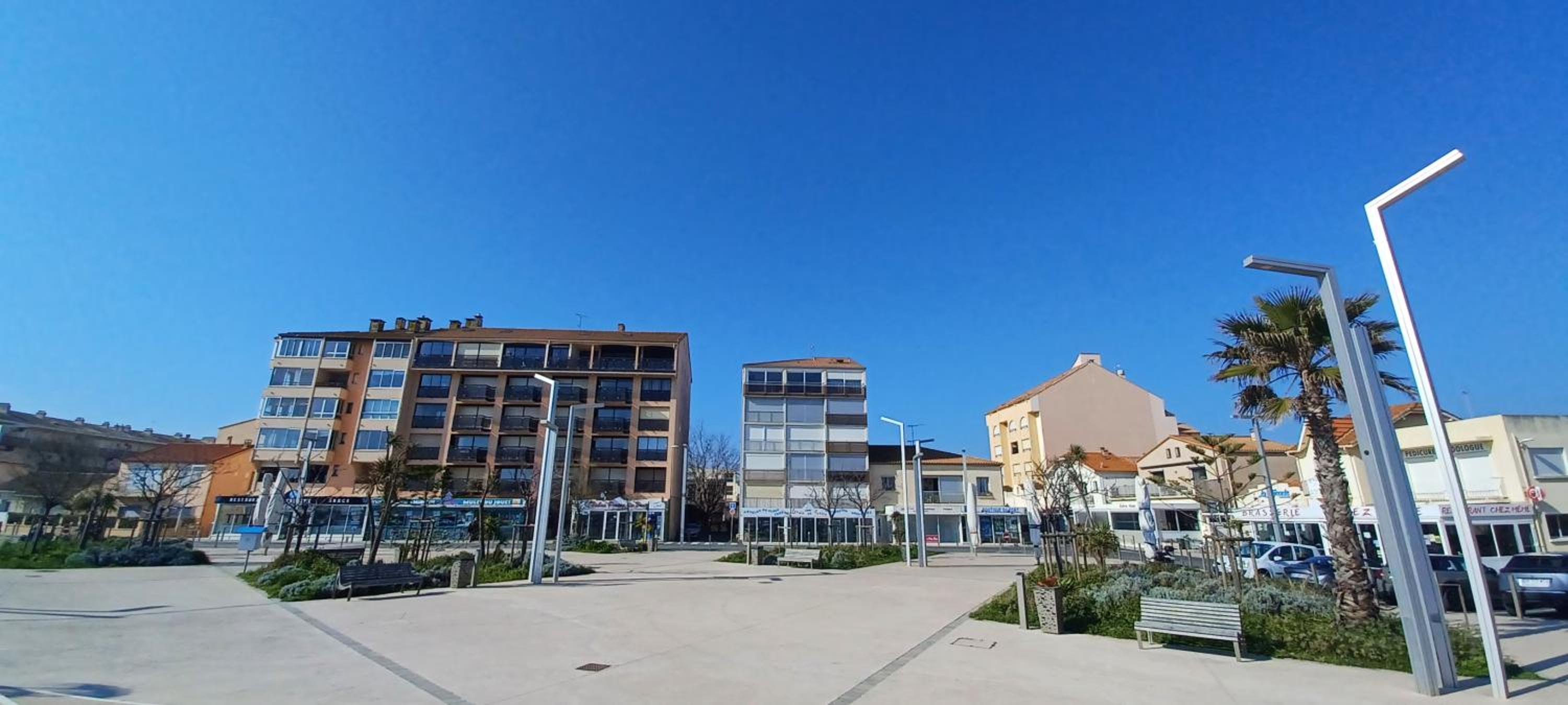 One-Bedroom Apartment - Sea Side photo 2