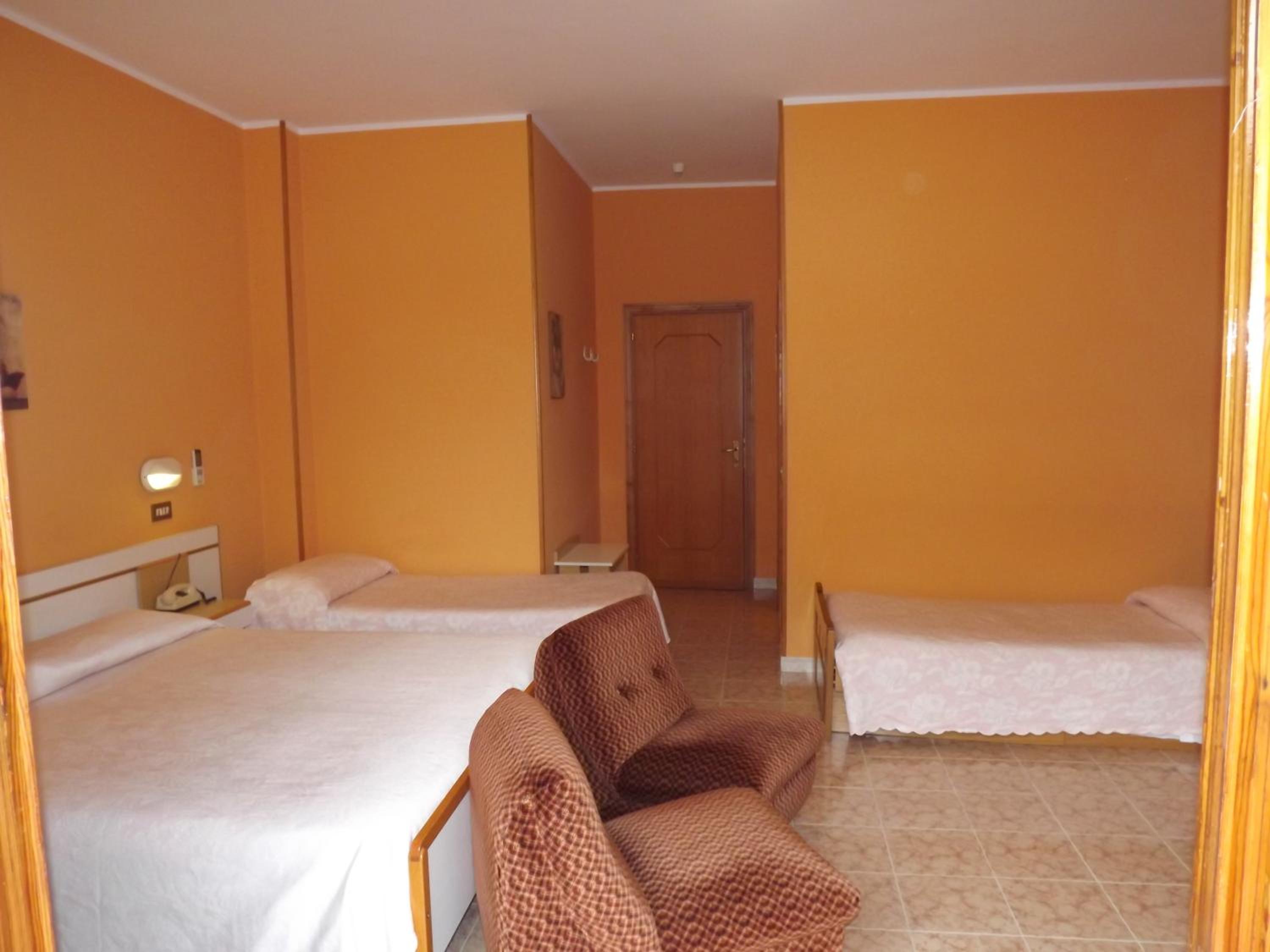 Quadruple Room photo 3