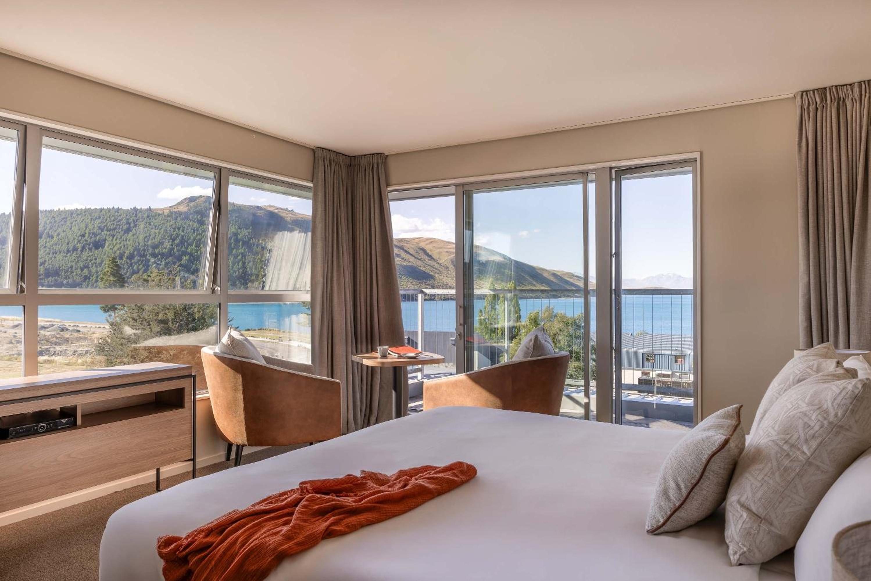 Three-bedroom lake view villa