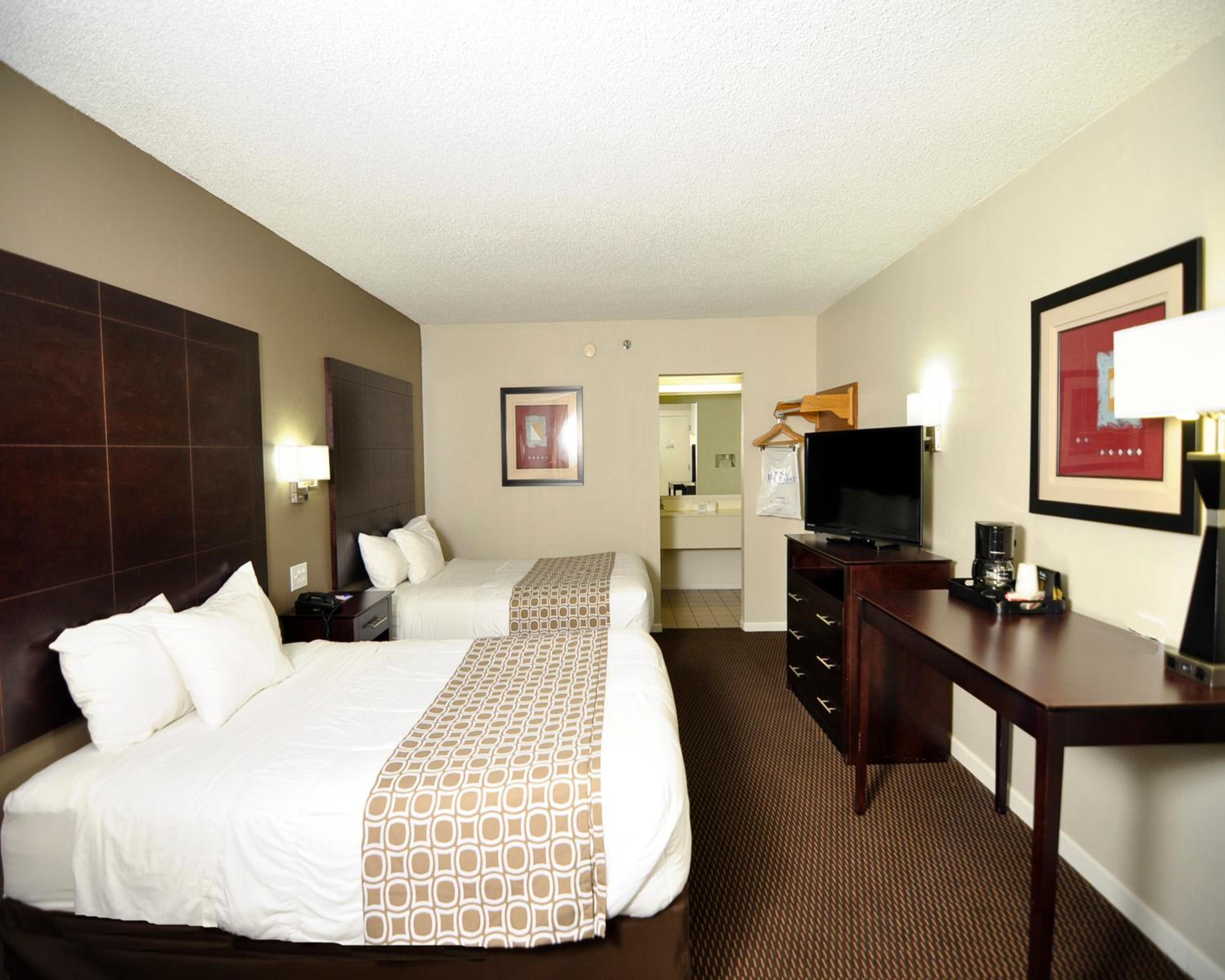 Double Room with Two Double Beds - Non-Smoking - Photo 1